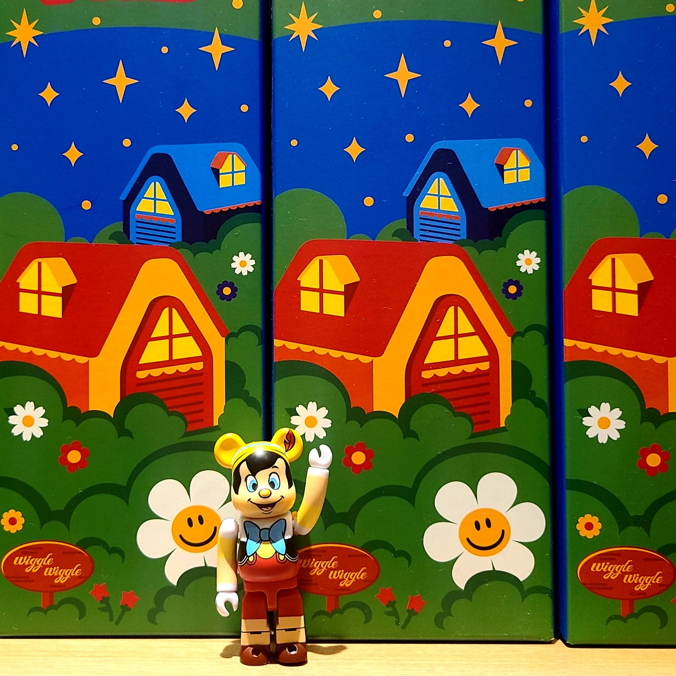 Bearbrick Series 46 Sealed Case 100% (24 Blind Boxes), Bearbrick Disney Pinocchio 100% & 400% Set 착용 스타일 - 3