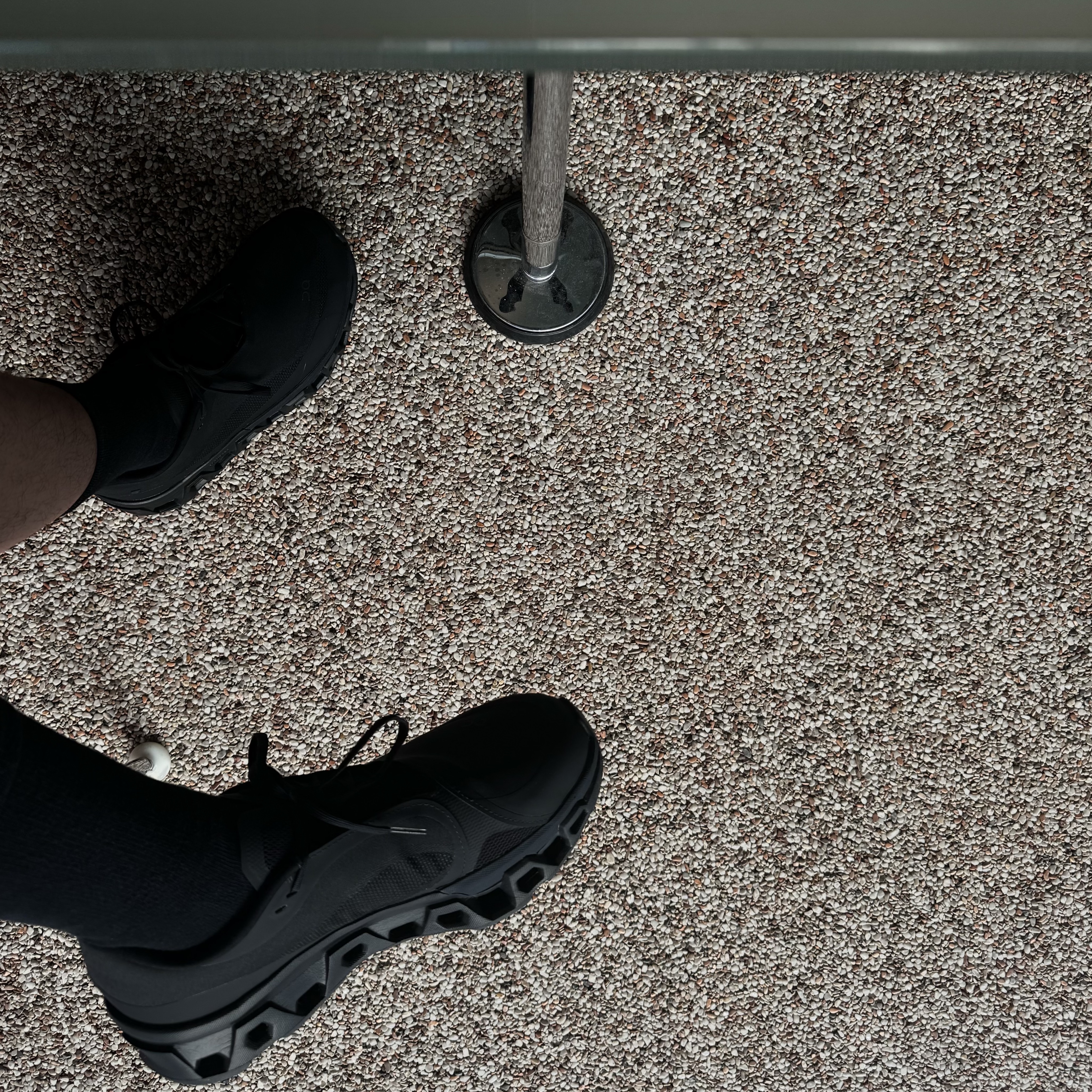 On Running x Post Archive Faction (Paf) Cloudmonster 2 Black Magnet 착용 스타일