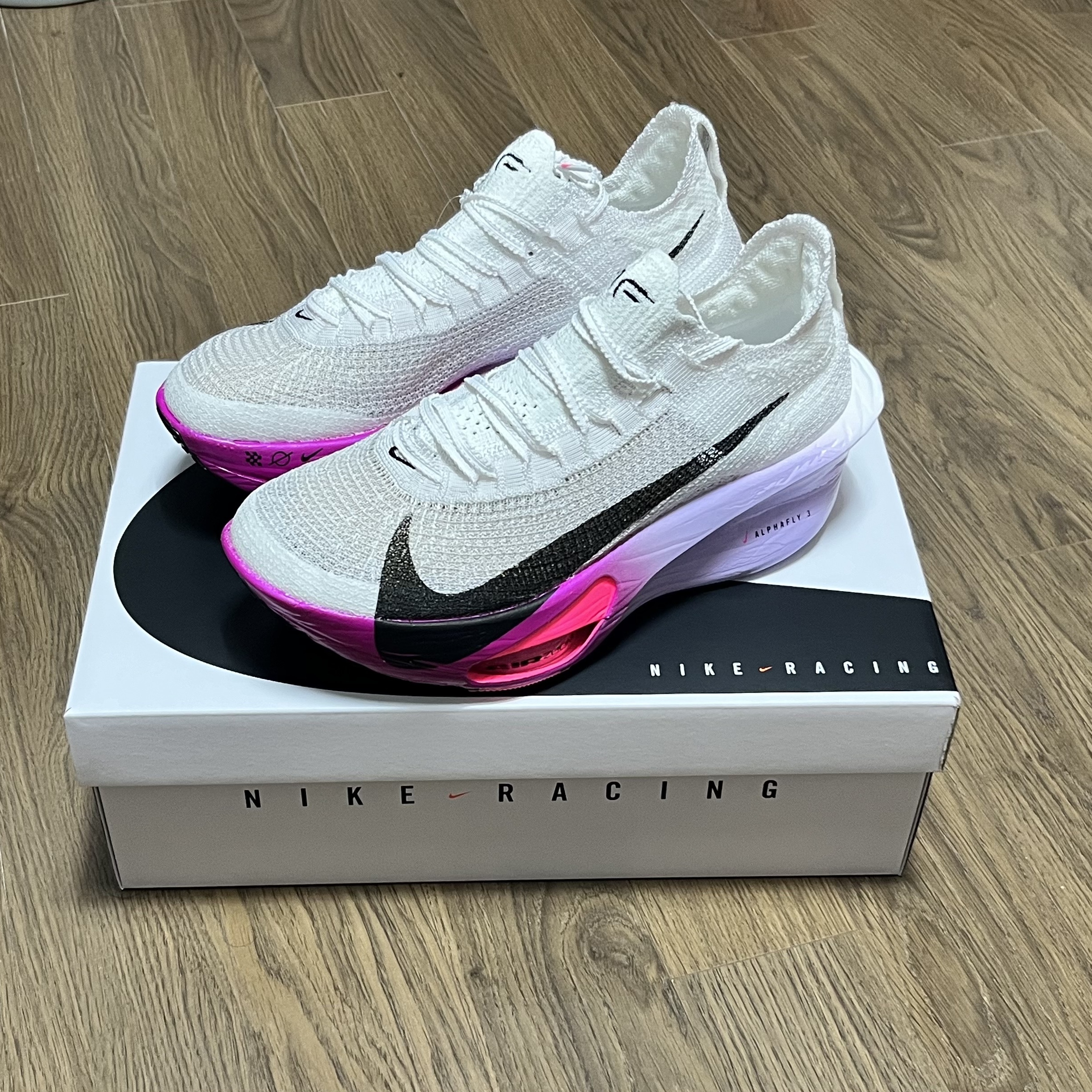 Nike Air Zoom Alphafly Next% 3 Hyper Pink 착용 스타일 - 1
