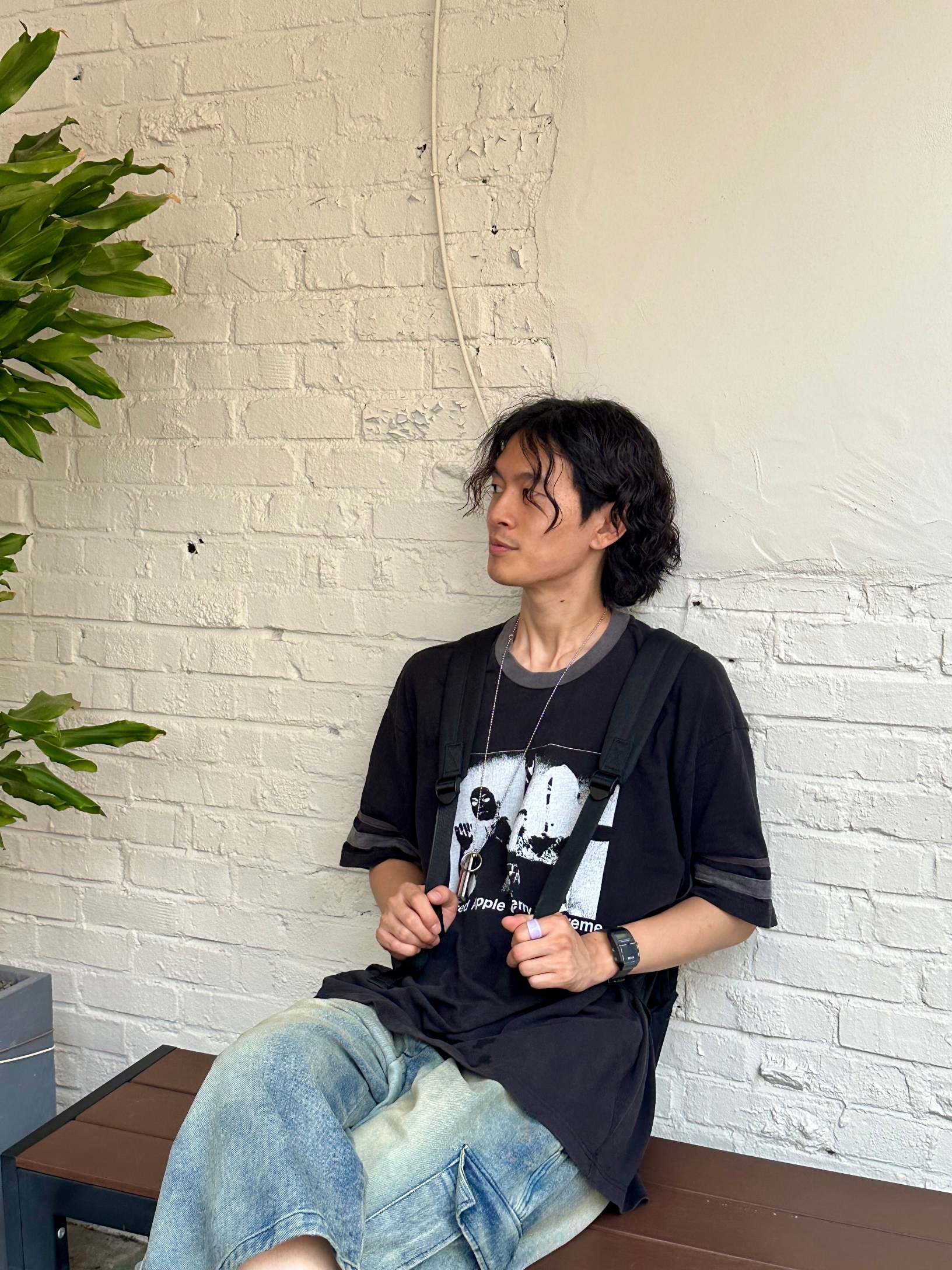 Supreme Glazed Athletic S/S Top Black - 23FW, Supreme Metal Lighter Holster - 19SS 착용 스타일