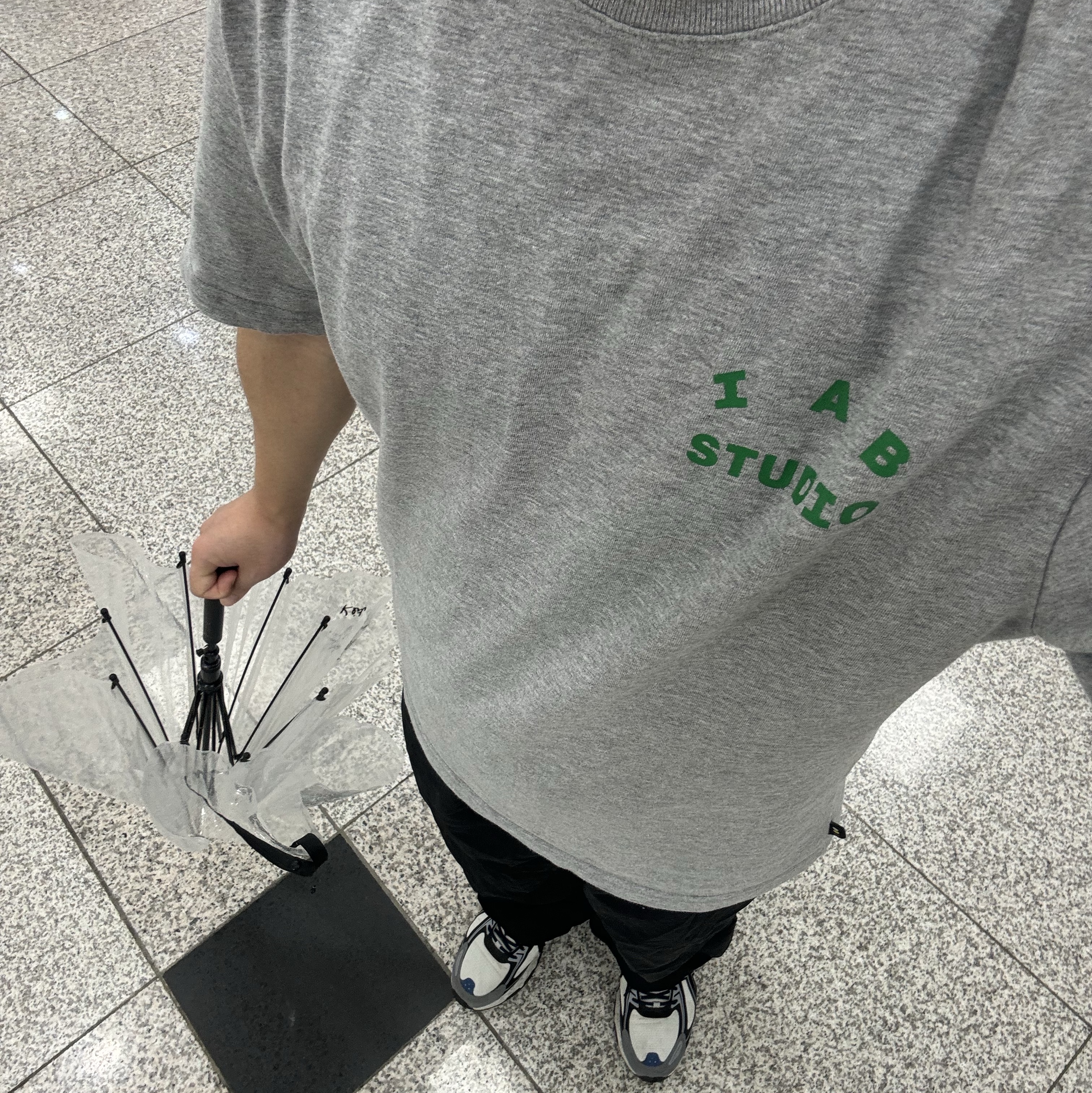 IAB Studio T-Shirt Gray Green - 22FW, Asics Gel-Venture 6 SPS Glacier Grey 착용 스타일 - 2