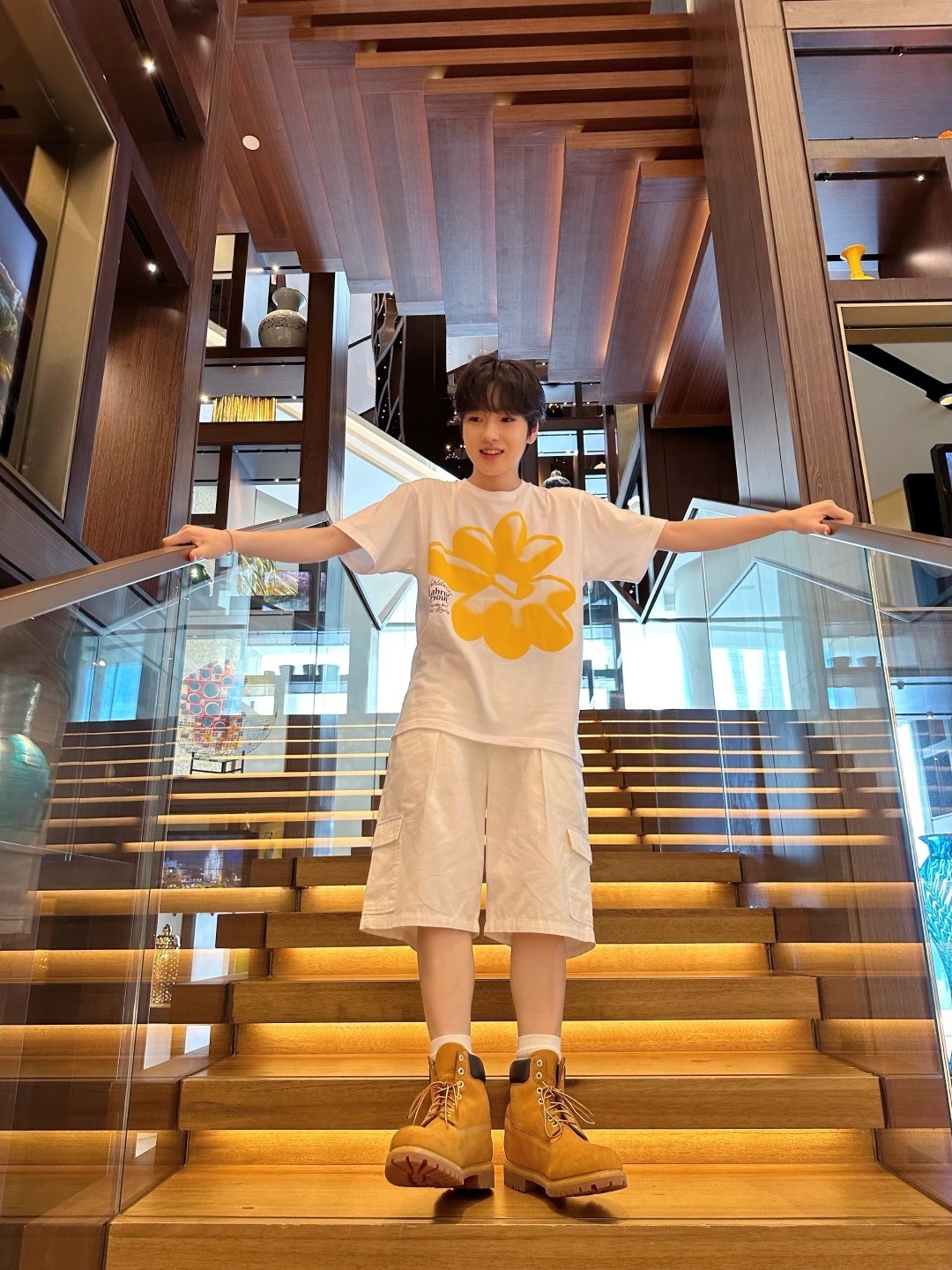 Millo Archive Bermuda Chino Cargo Pants Off White 착용 스타일 - 1