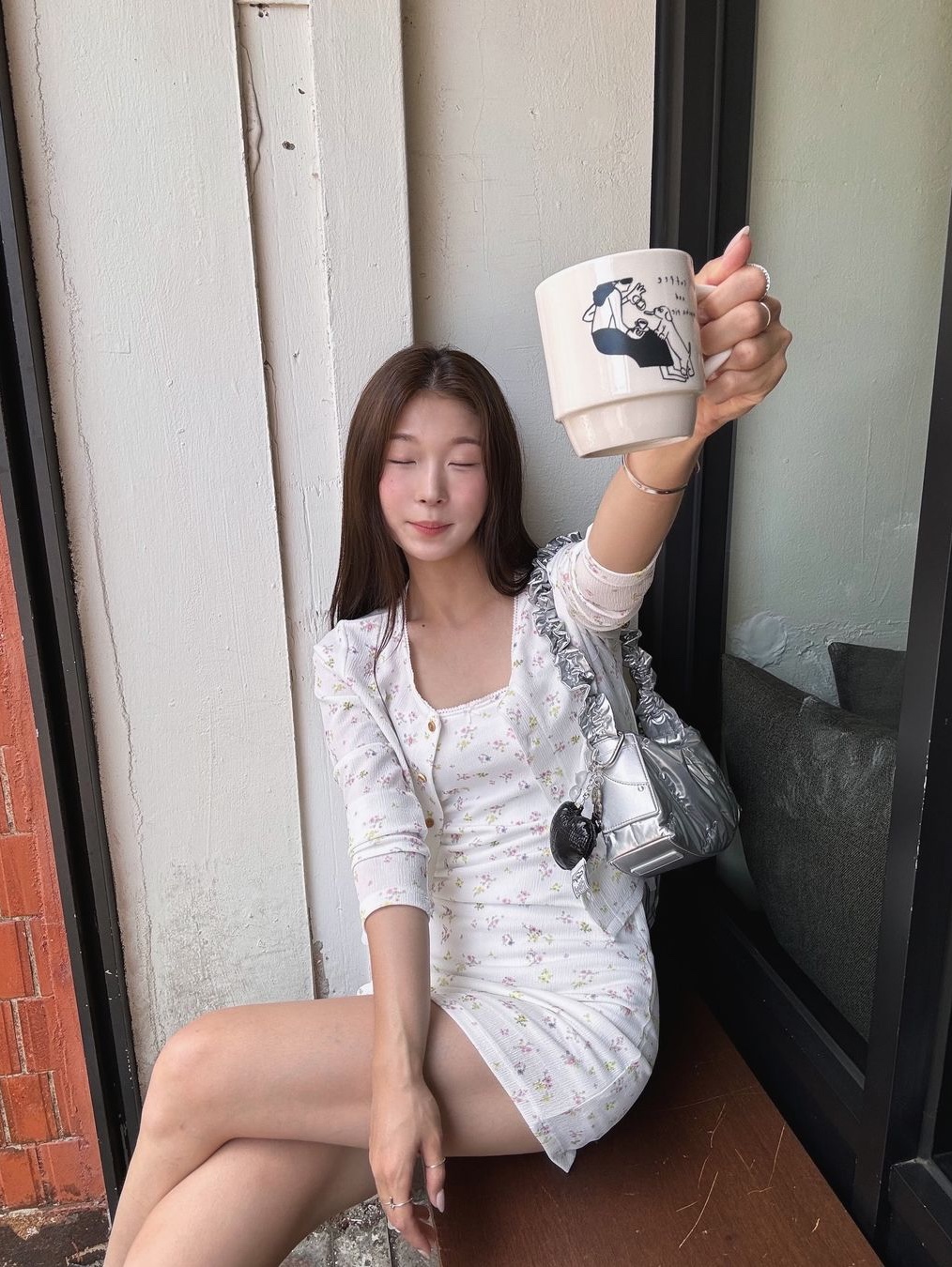Carlyn Ginna Silver_H74109010S, Carlyn Ginna Orange_H74109010H 착용 스타일