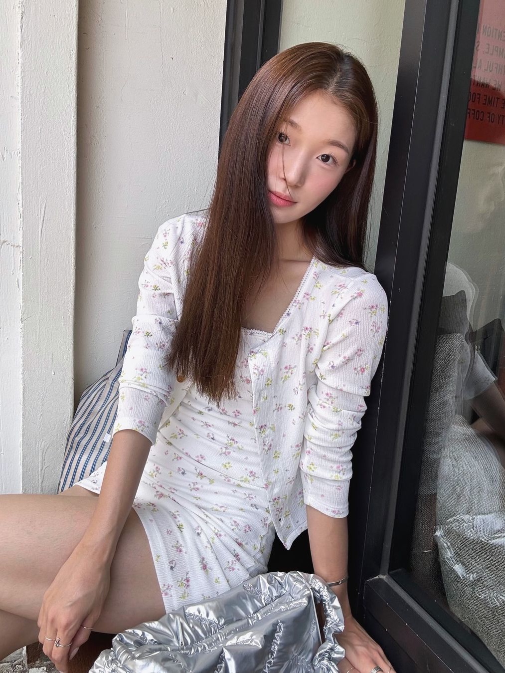 Carlyn Ginna Silver_H74109010S, Carlyn Ginna Black_H74109010B 착용 스타일