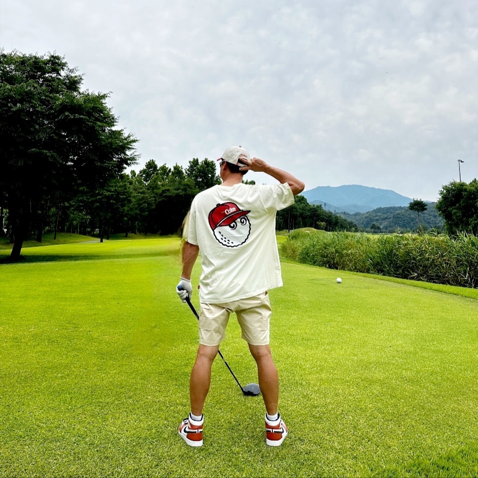 Jordan 1 x Eastside Golf High Golf Burnt Sunrise White 착용 스타일