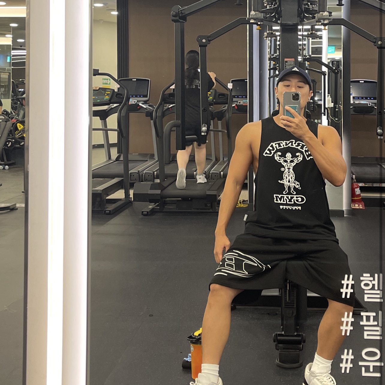 BORN TO WIN Stroke B Half Pants_Long Ver Black, BORN TO WIN Raiseborn New Fit Sleeveless Black 착용 스타일
