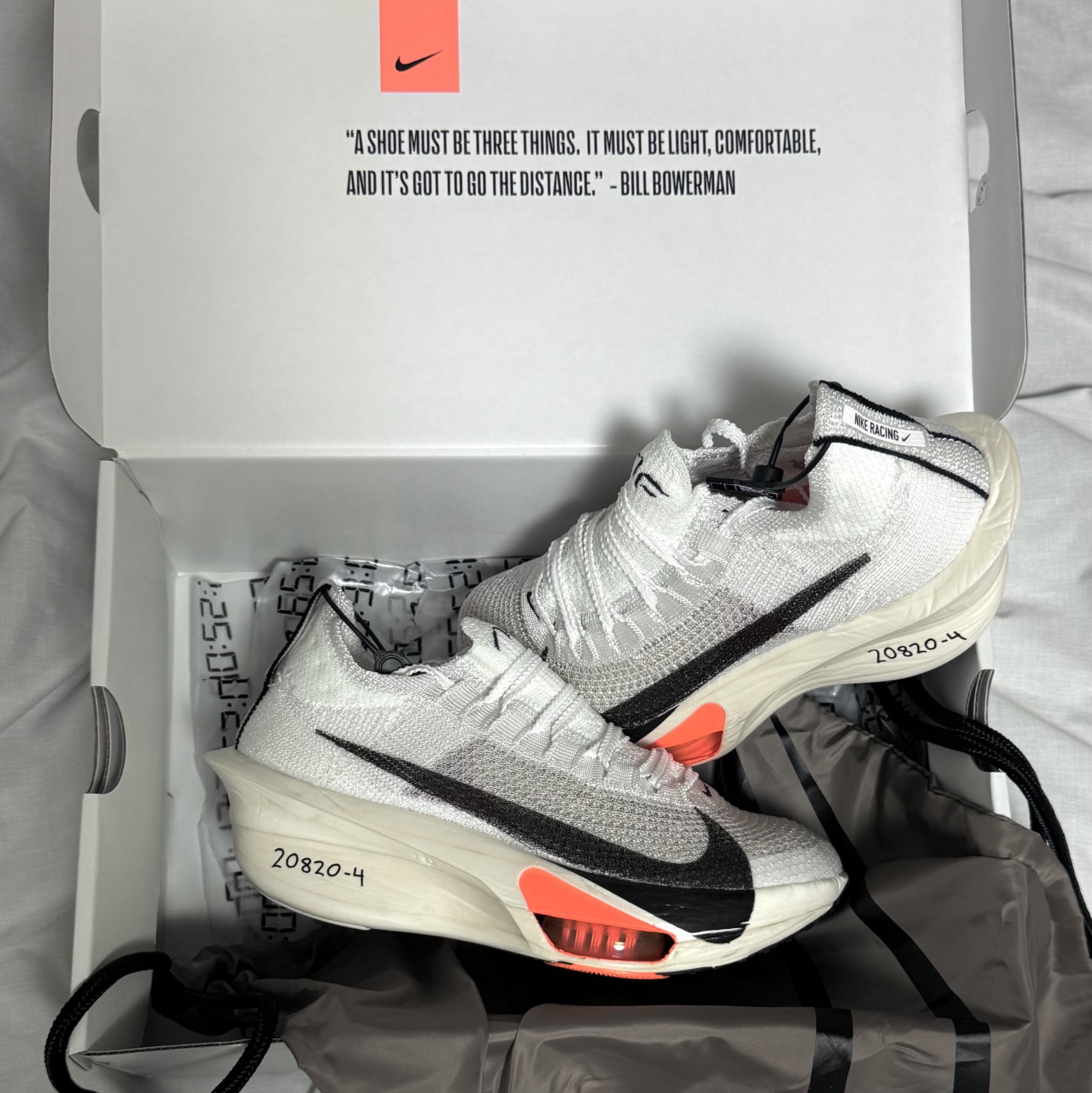 Nike Air Zoom Alphafly Next% 3 Proto White Total Orange 착용 스타일 - 1