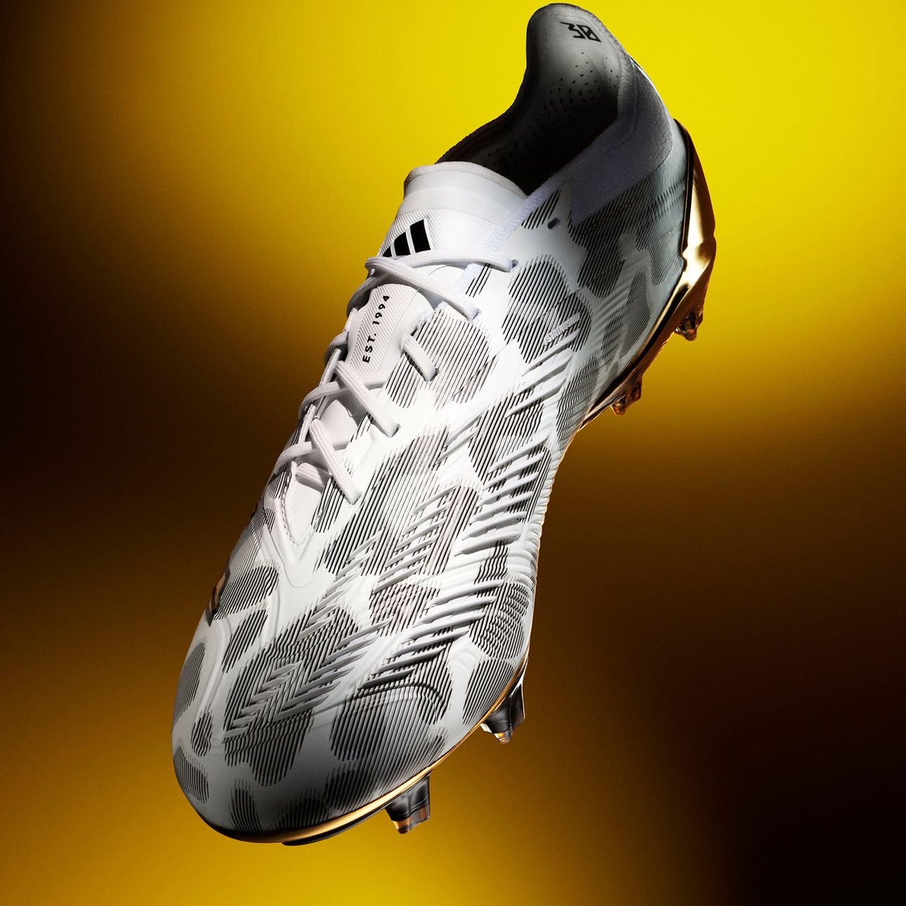 Adidas Predator Elite FG Cloud White Core Black 착용 스타일