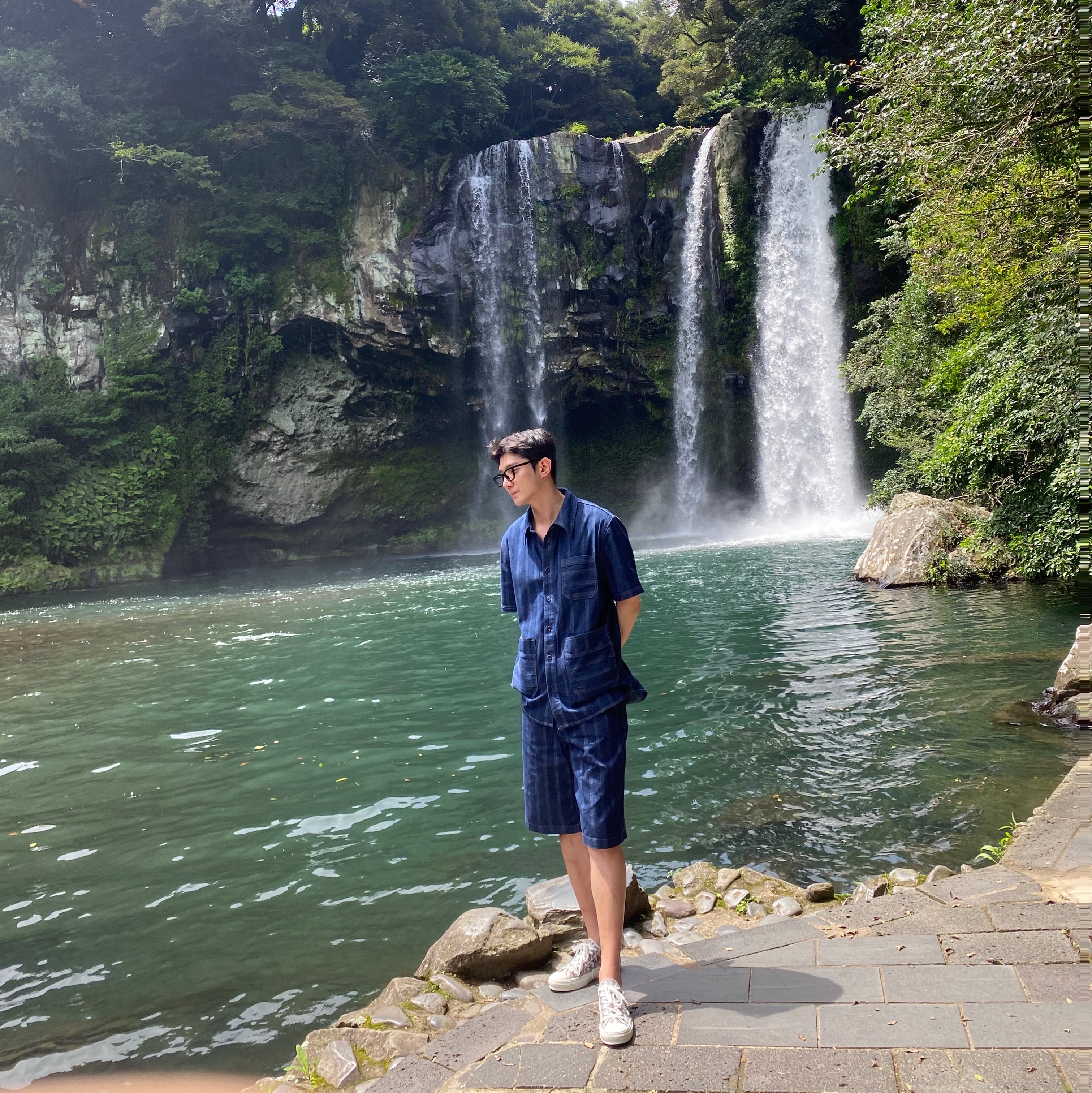 Loro Piana Summer Walk Suede Calfskin Caviar, Dior B23 Low Dior Oblique White & Black 착용 스타일 - 2
