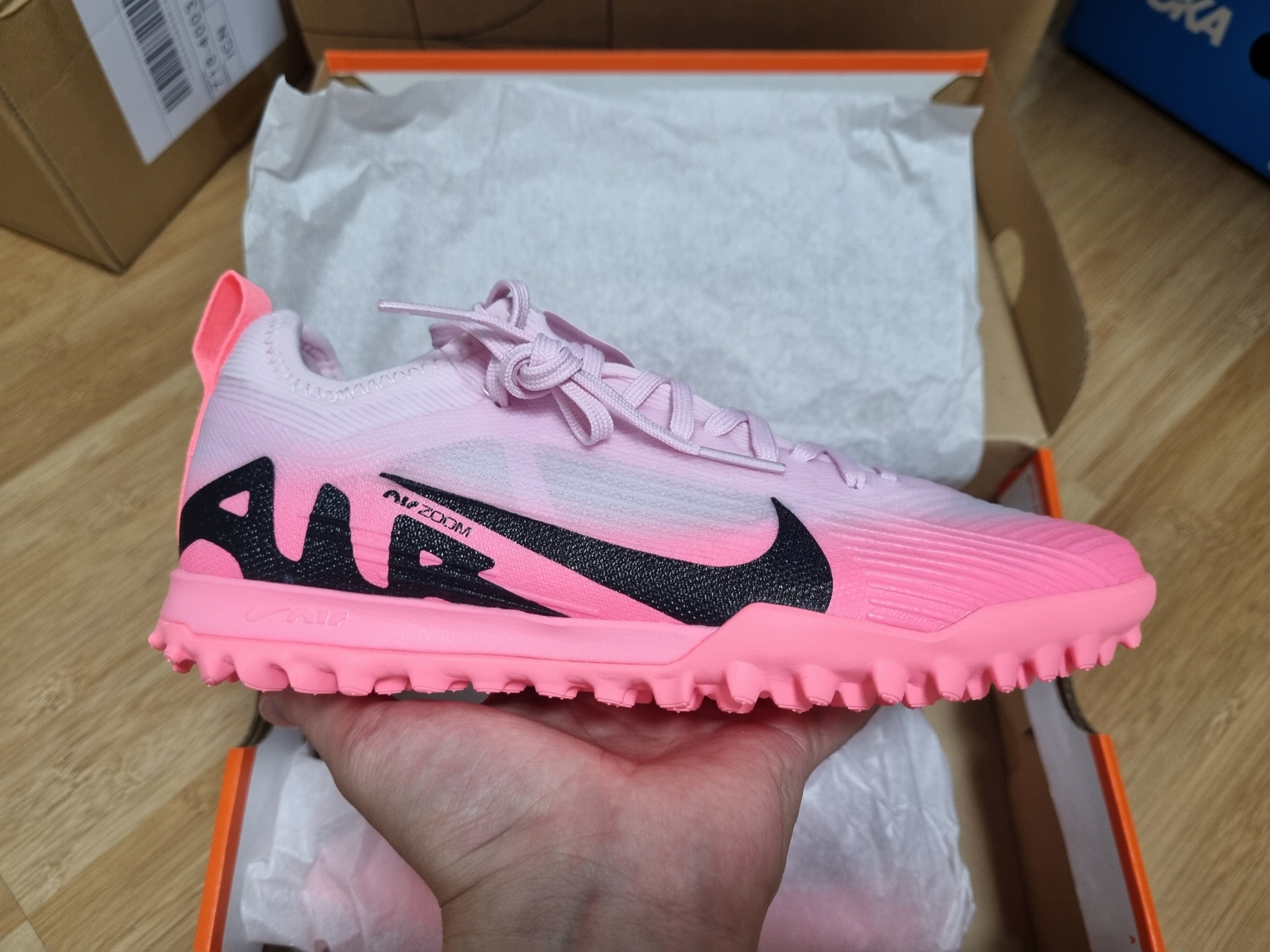 Nike Zoom Mercurial Vapor 15 Pro TF Pink Foam Black 착용 스타일
