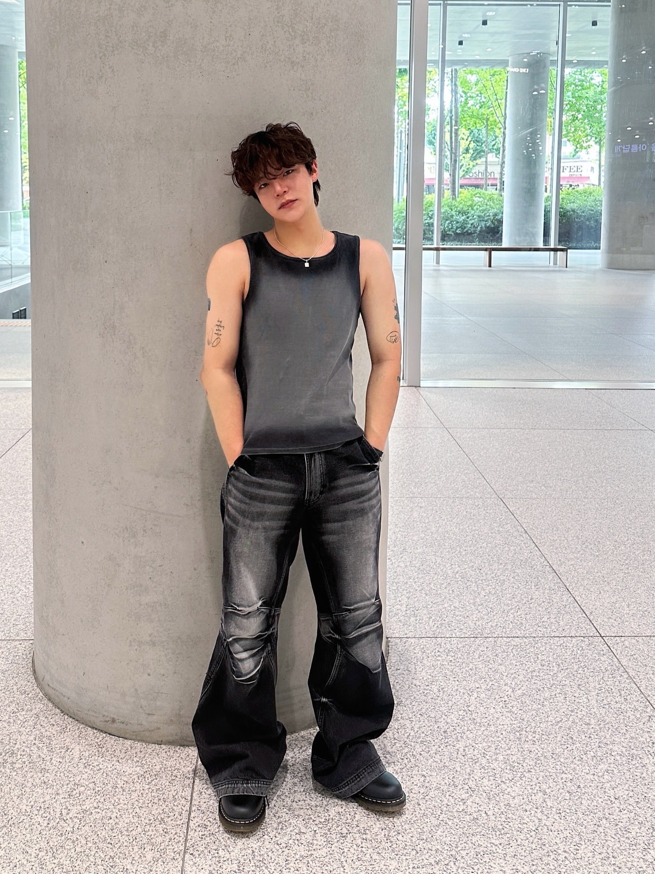 BLR Double Yoke Biker Washing Denim Pants Black (RENEW.) 착용 스타일
