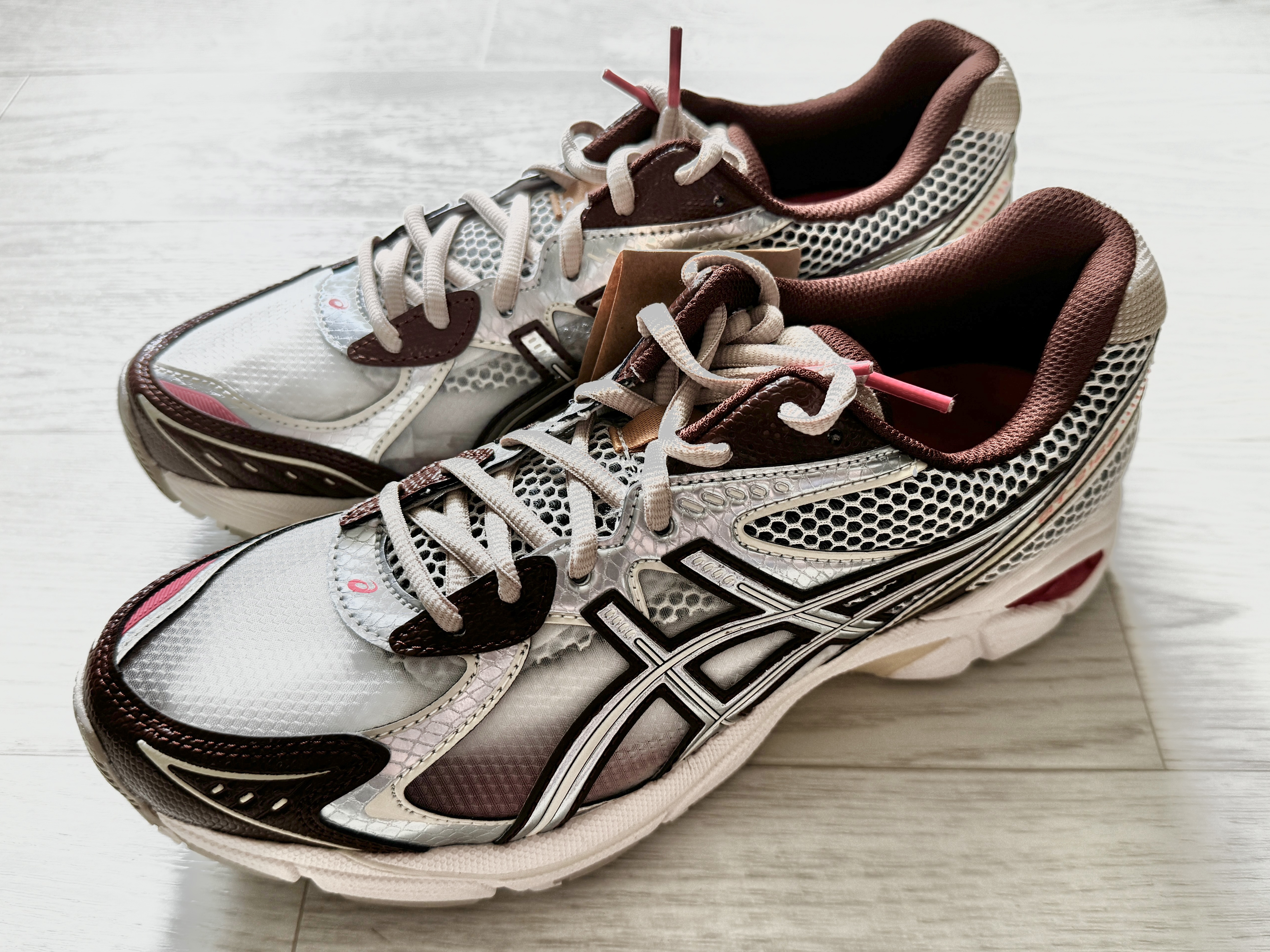 Asics x Above The Clouds GT-2160 Cream Chocolate Brown 착용 스타일