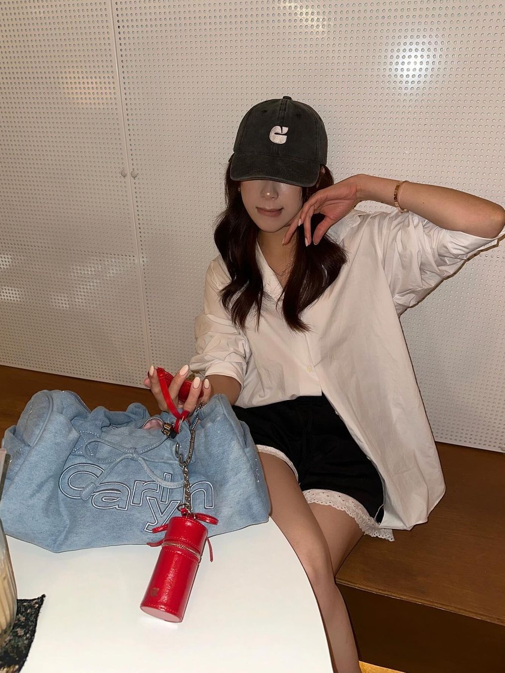 Carlyn New Logo Washed Cap Black_J74104010B, Carlyn New Logo Washed Cap Red_J74104010R 착용 스타일