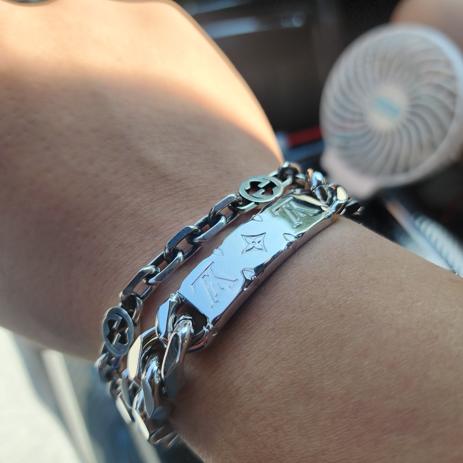 Gucci Interlocking G Bracelet Silver 착용 스타일