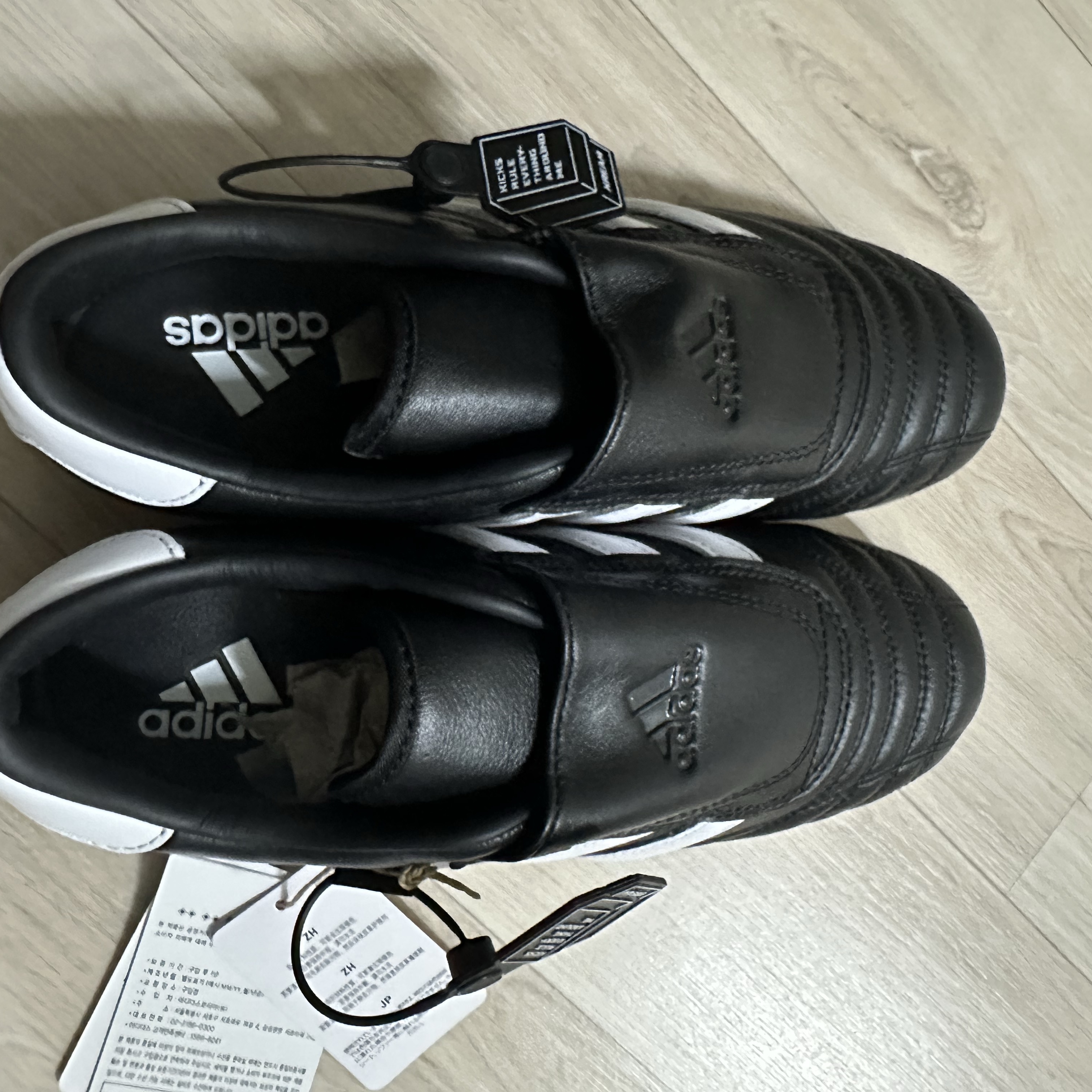 (W) Adidas Taekwondo Core Black Cloud White 착용 스타일