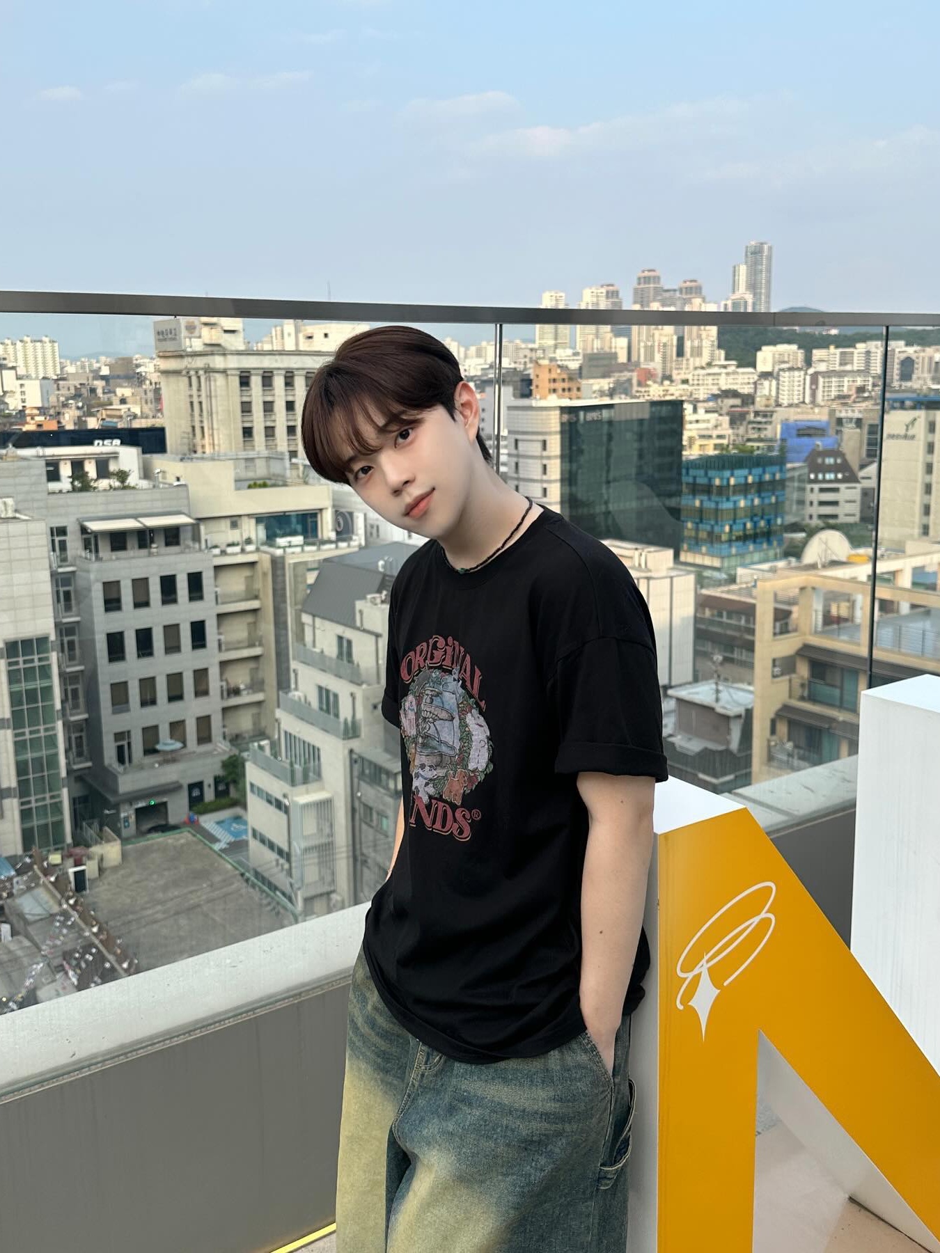 RDVZ Original Puppy Friends T-shirt Black 착용 스타일 - 1