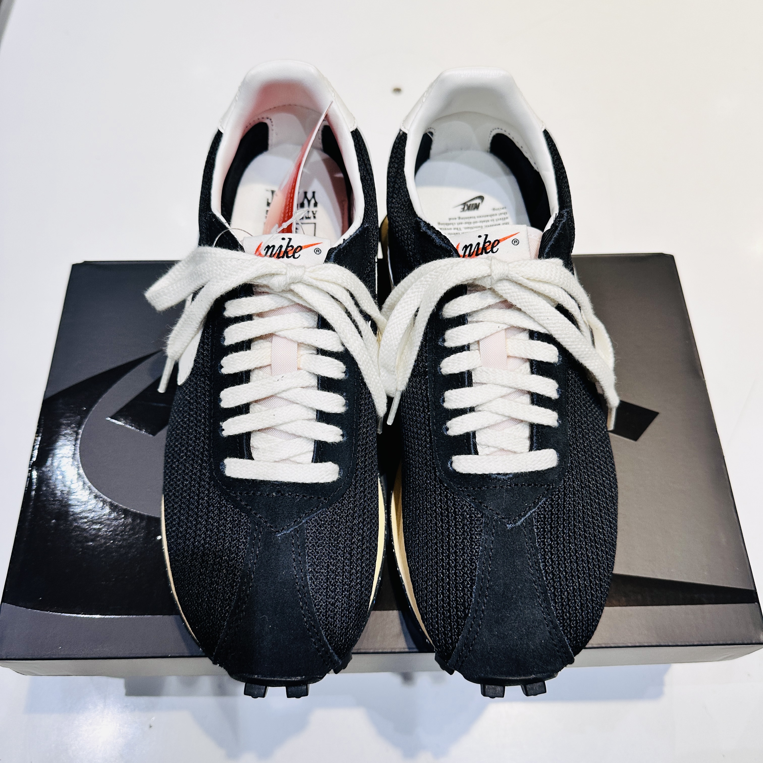 Nike LD-1000 SP Black and Sail 착용 스타일 - 1