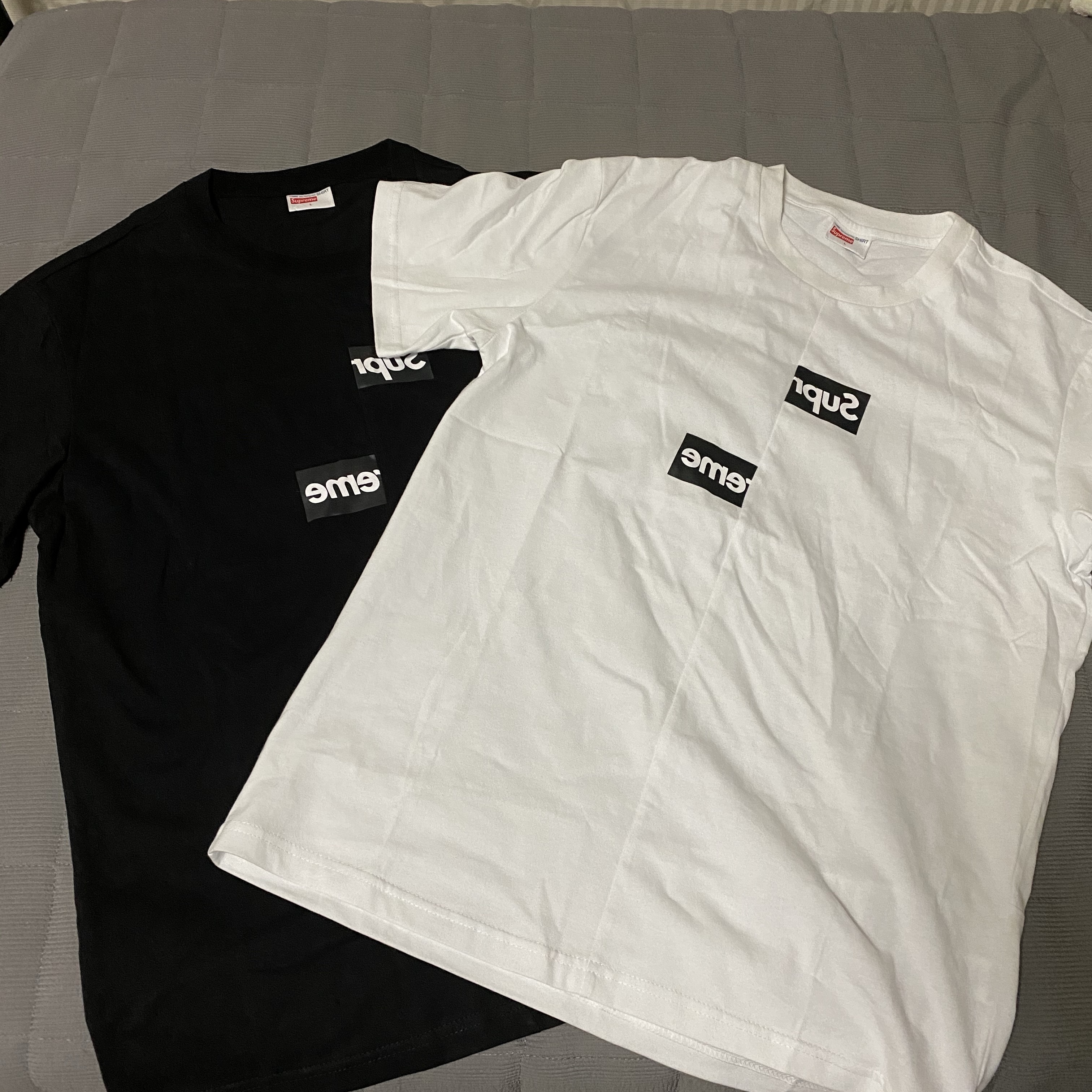 Supreme x Comme des Garcons Shirt Split Box Logo T-Shirt White - 18FW, Supreme x Comme des Garcons Shirt Split Box Logo T-Shirt Black - 18FW 착용 스타일