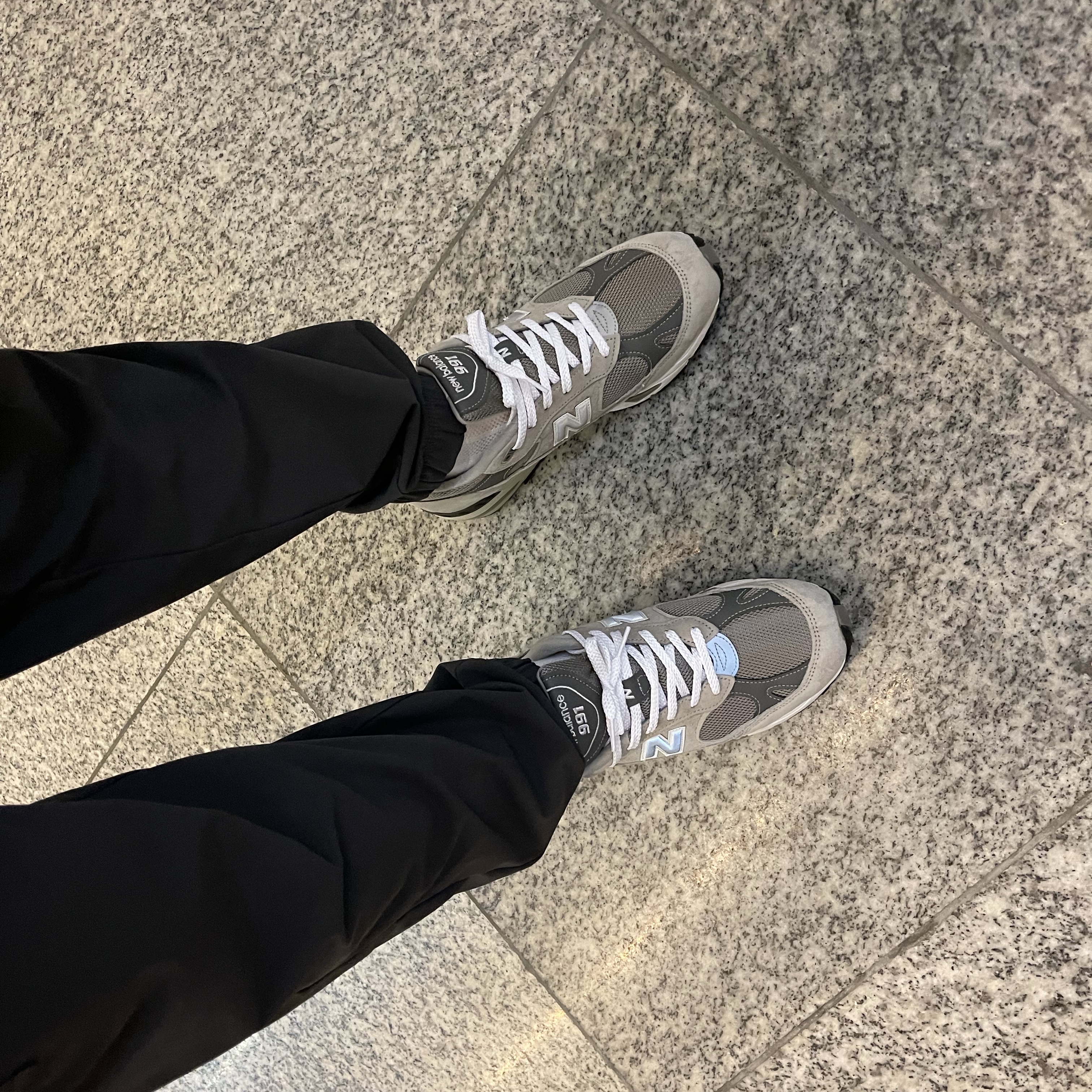 New Balance 991 Made in UK Grey 착용 스타일