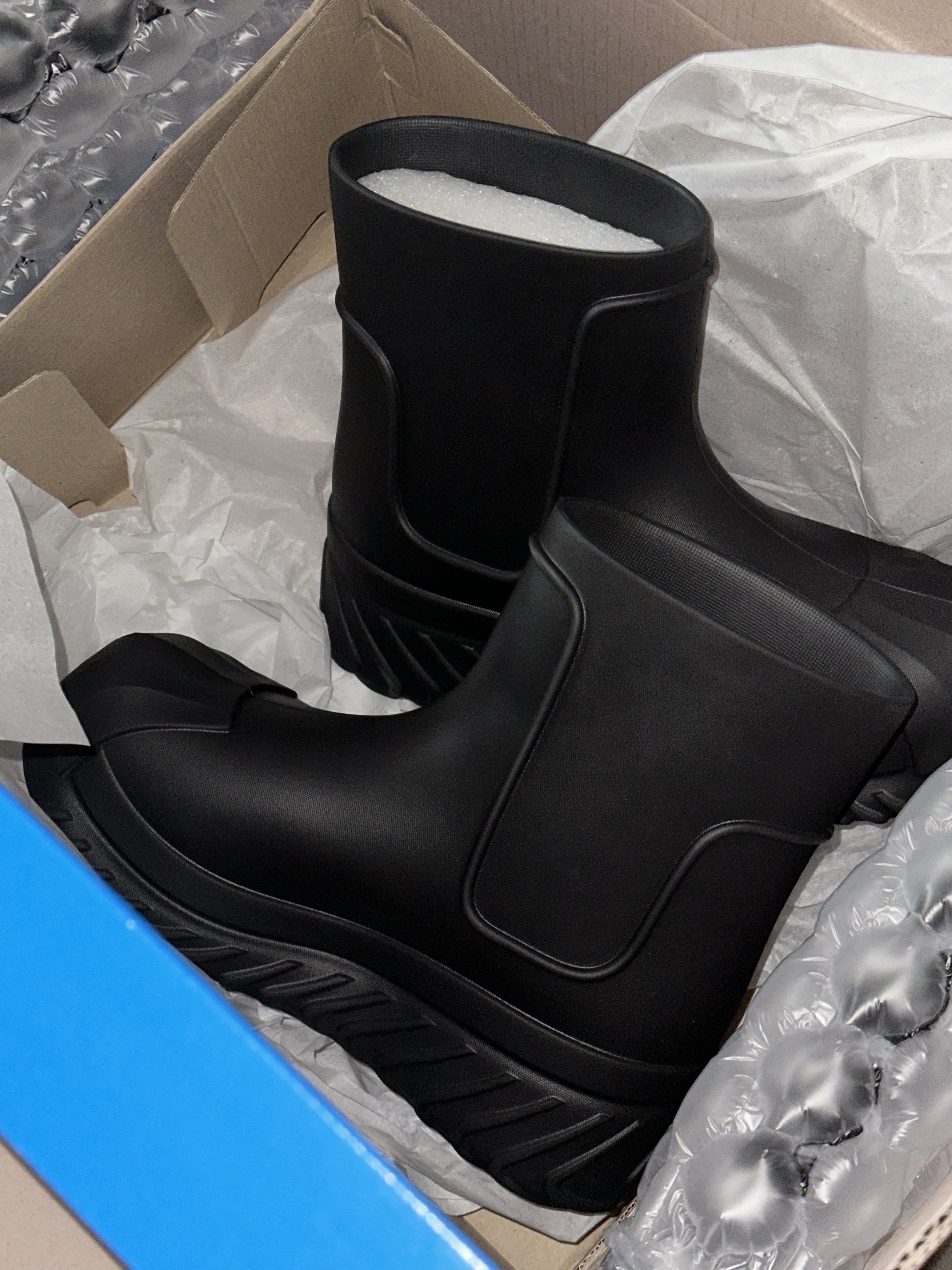 (W) Adidas Adifom Superstar Boot Black 착용 스타일