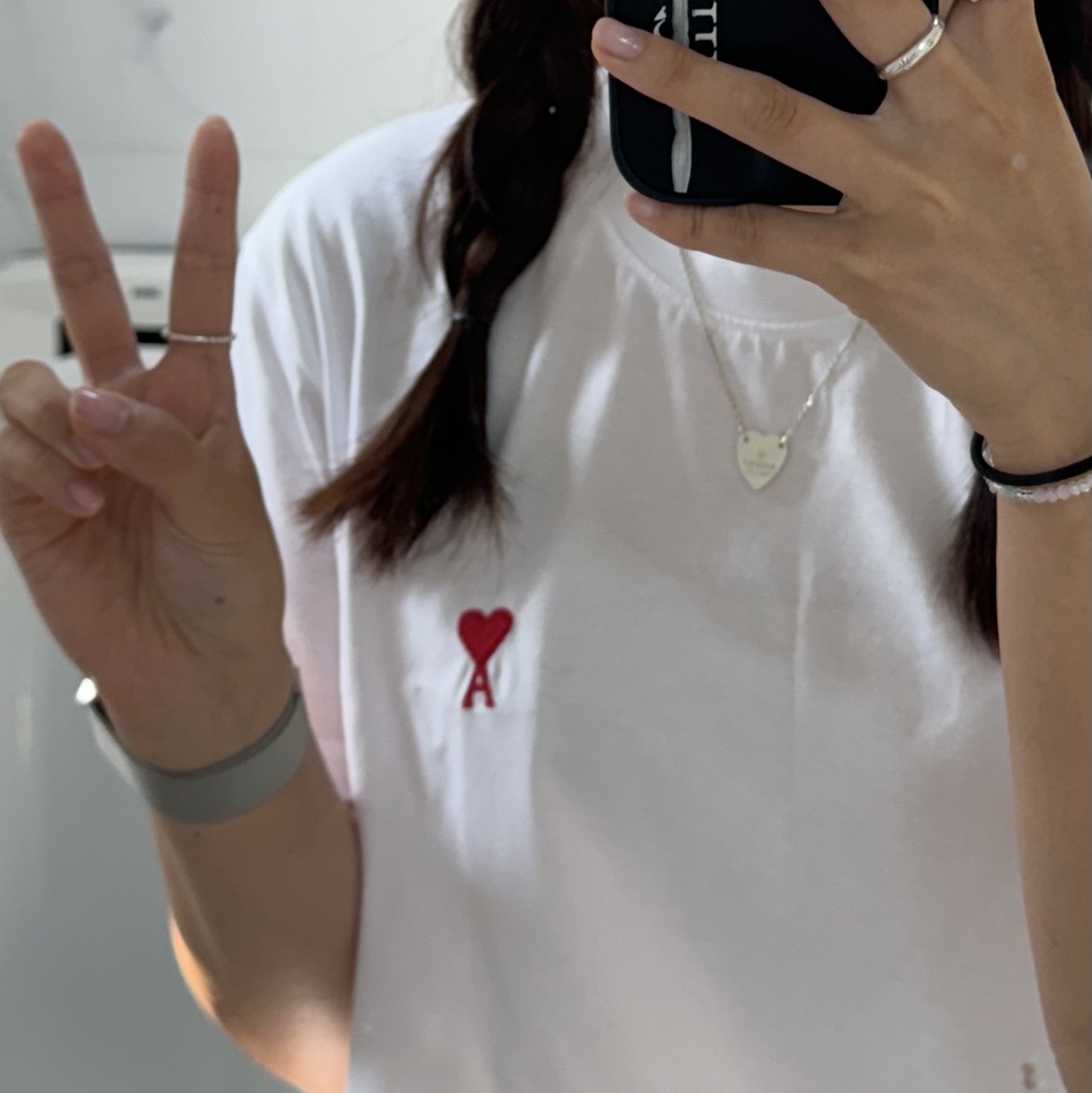 AMI de Coeur T-Shirt White 착용 스타일