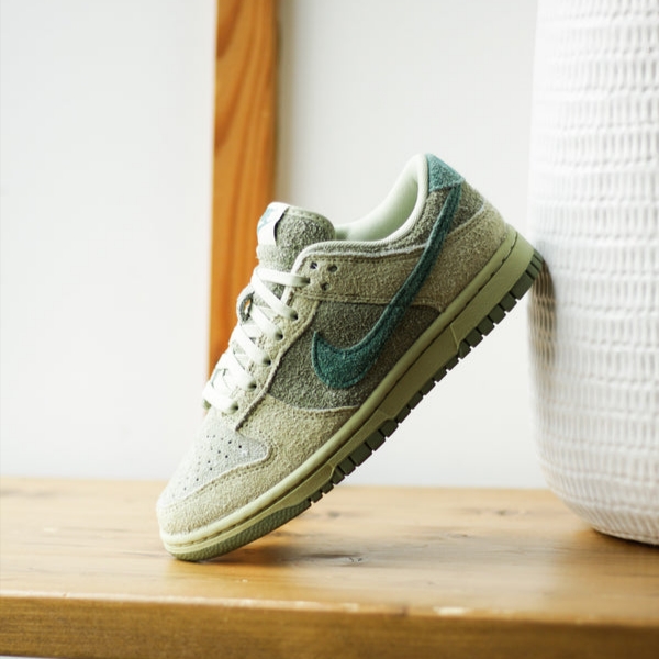 (W) Nike Dunk Low Olive Aura and Oil Green 착용 스타일