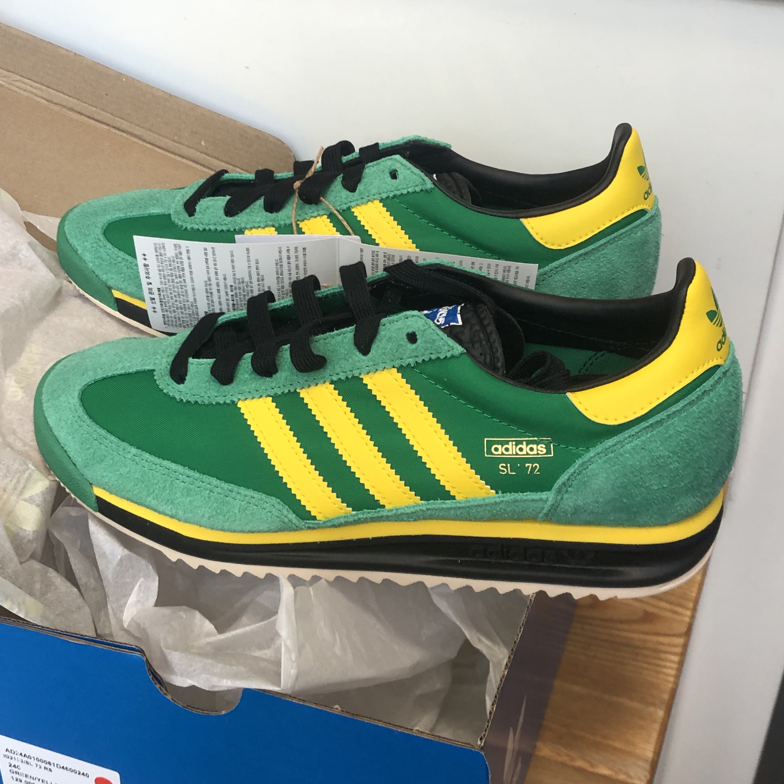 Adidas SL 72 RS Green Yellow 착용 스타일