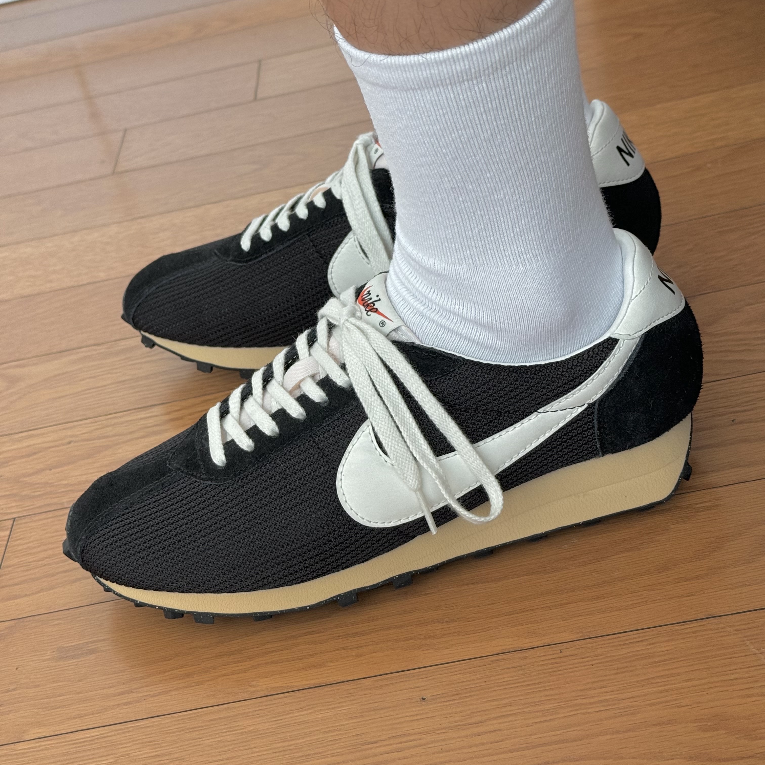 Nike LD-1000 SP Black and Sail 착용 스타일 - 3