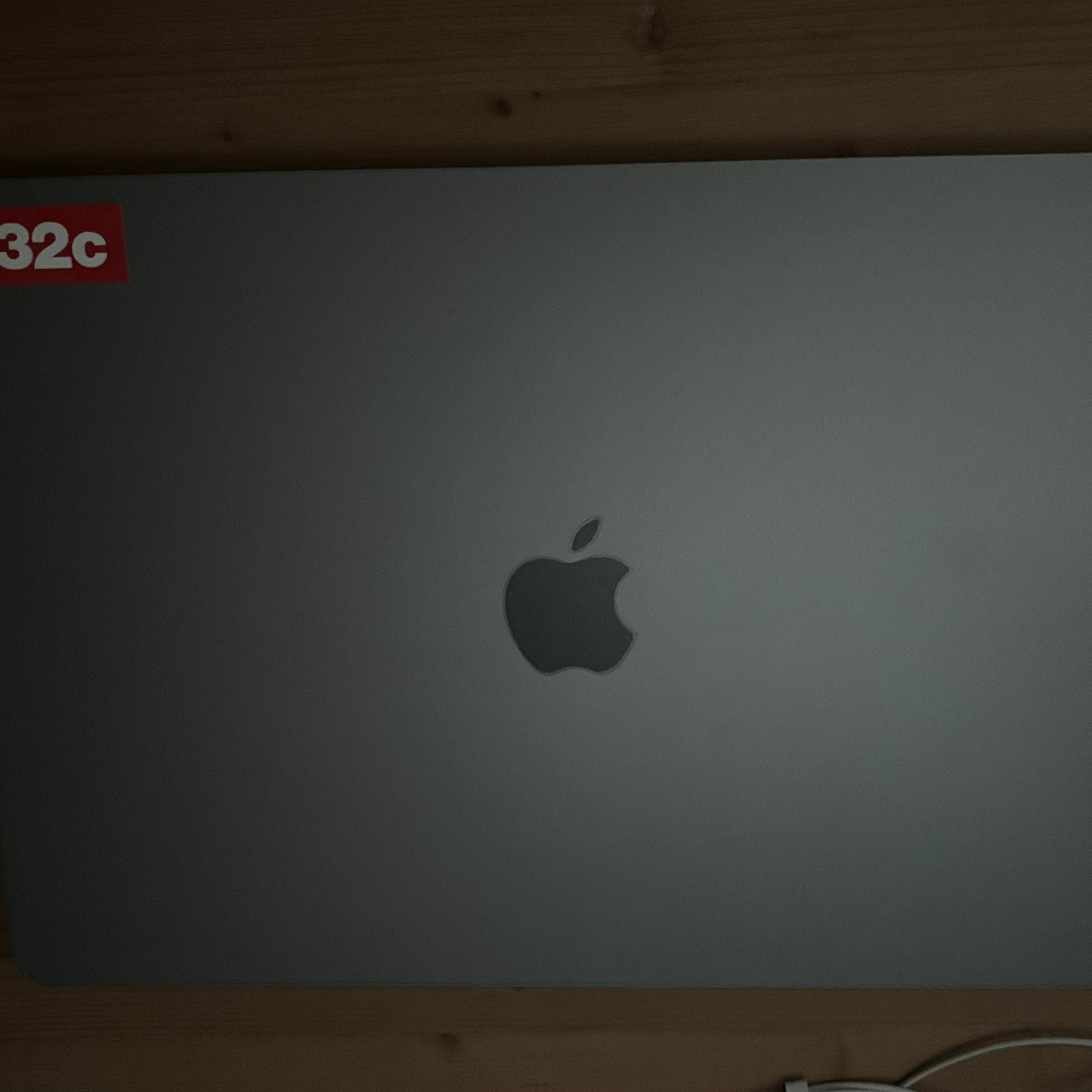 Apple 2023 MacBook Air 15 M2 8-Core 256GB SSD / 16GB RAM Space Gray (Korean Ver.) 착용 스타일