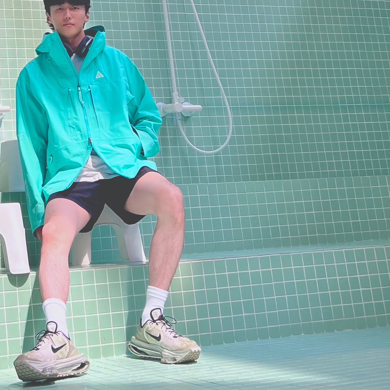 Nike ACG Storm-Fit ADV Gore-Tex Misery Ridge Jacket Light Menta - Asia, Nike x Matthew M Williams Zoom 004 Stone 착용 스타일