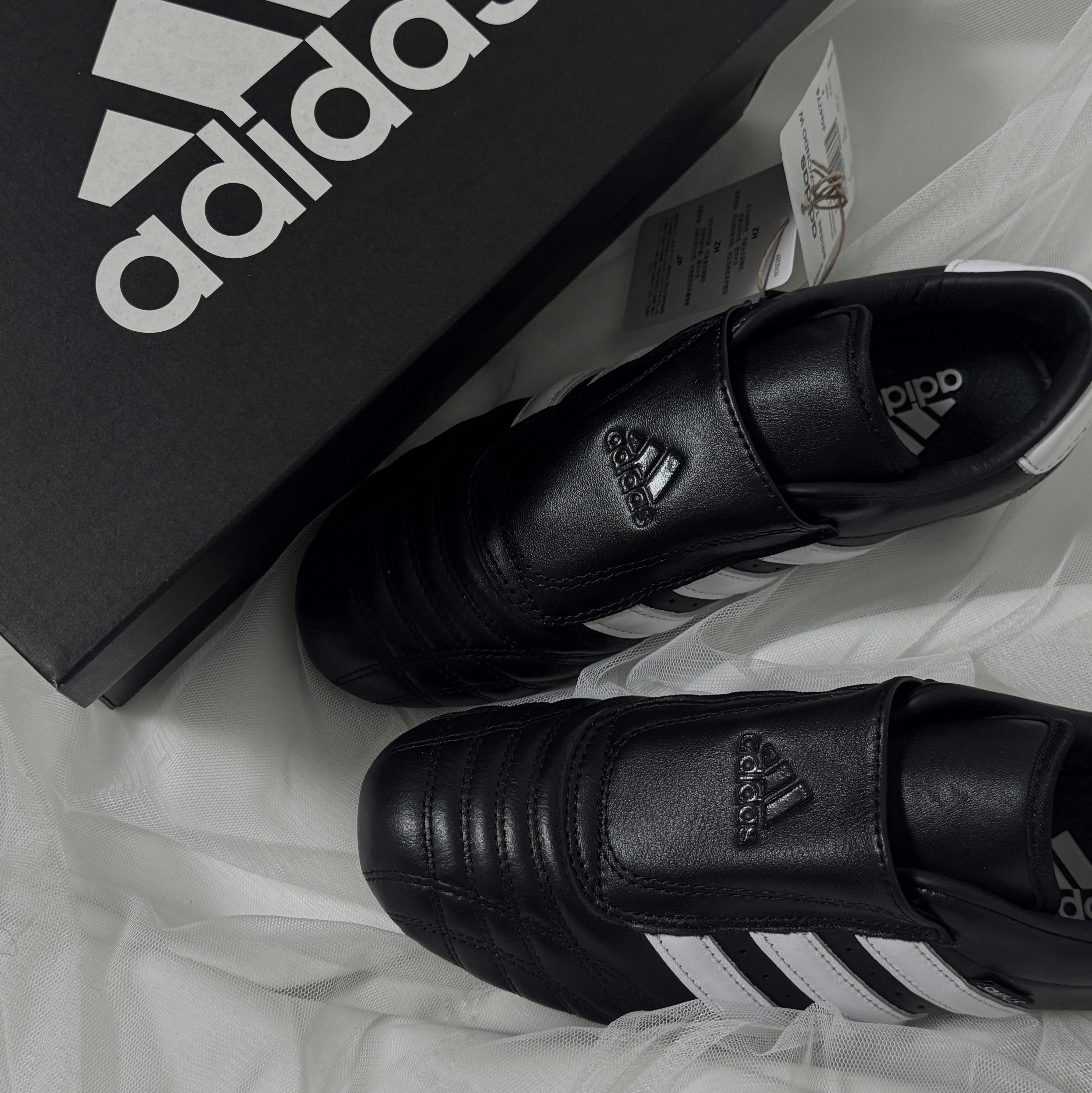 (W) Adidas Taekwondo Core Black Cloud White 착용 스타일