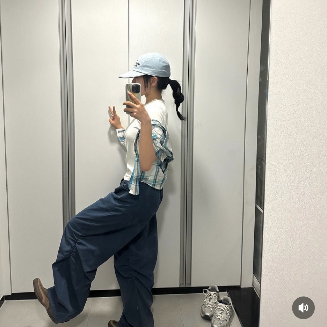 Problemallways Logo Denim Pocket Camp Cap SkyBlue 착용 스타일 - 2