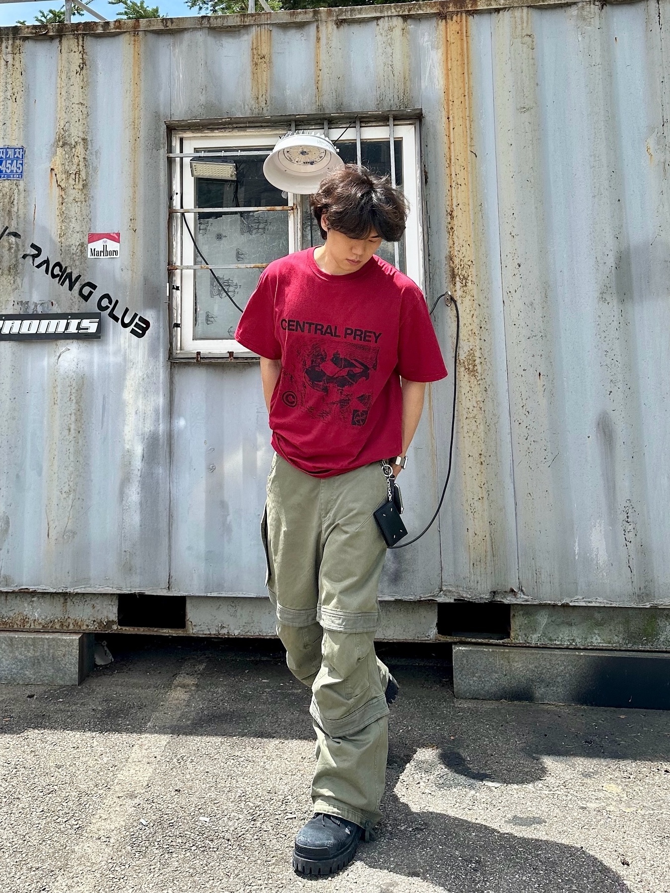 Millo Archive Central Prey T-Shirts Deep Red 착용 스타일 - 1