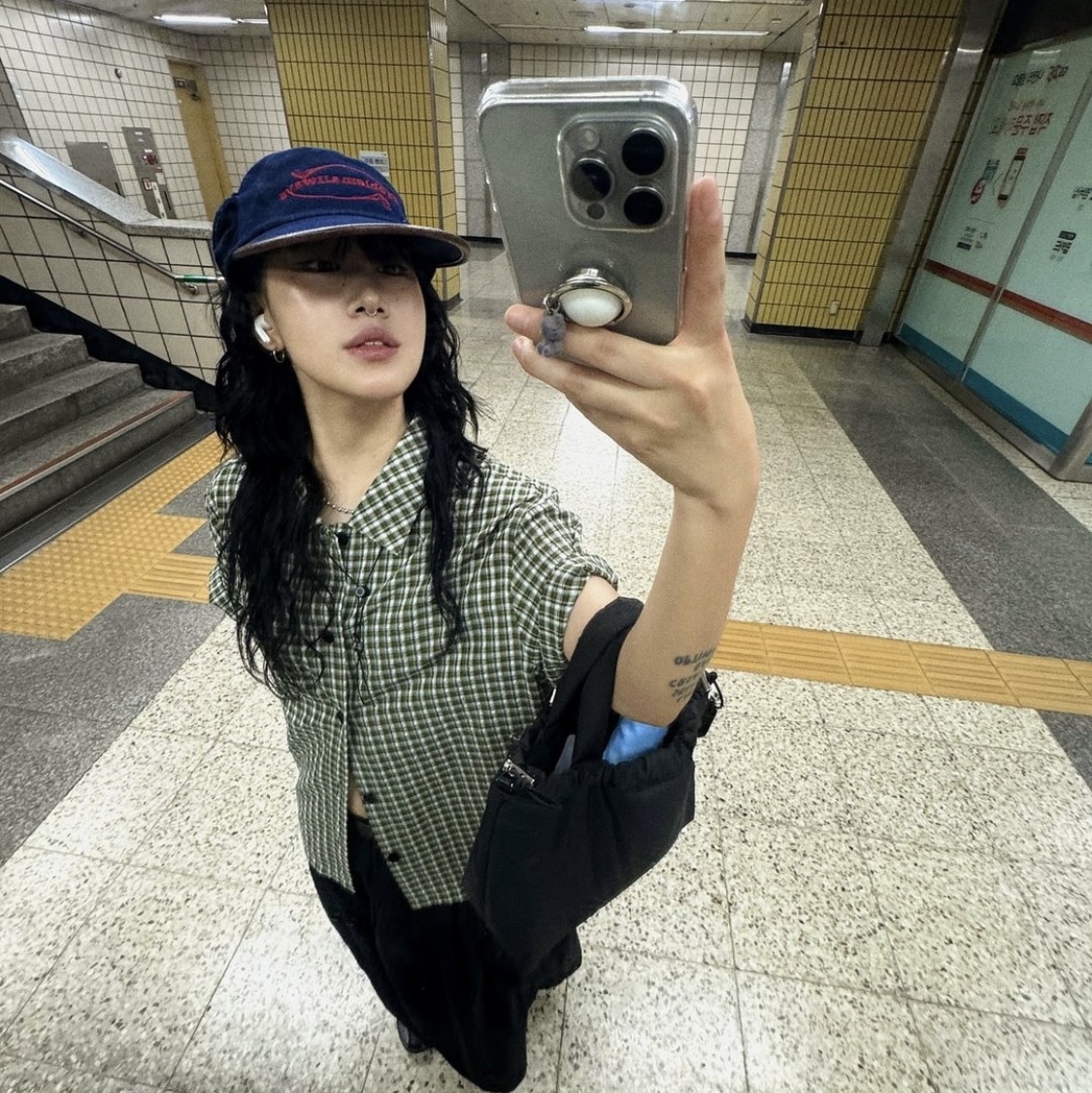 Problemallways Logo Denim Pocket Camp Cap Blue 착용 스타일 - 2