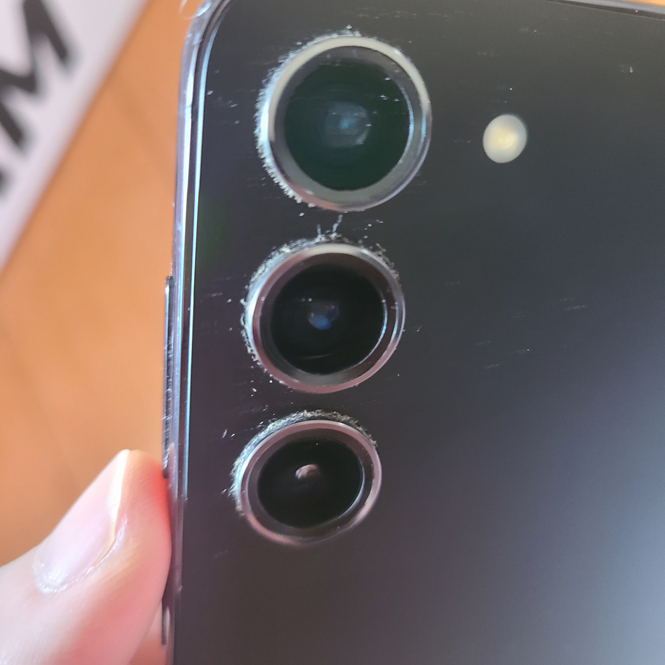 [S등급] Refurbished Galaxy S23+ 256GB Phantom Black, [S등급] Refurbished Galaxy S23 256GB Phantom Black 착용 스타일 - 1