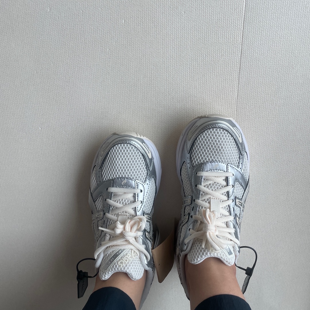 (W) Asics Gel-1130 Cream Pure Silver 착용 스타일 - 2