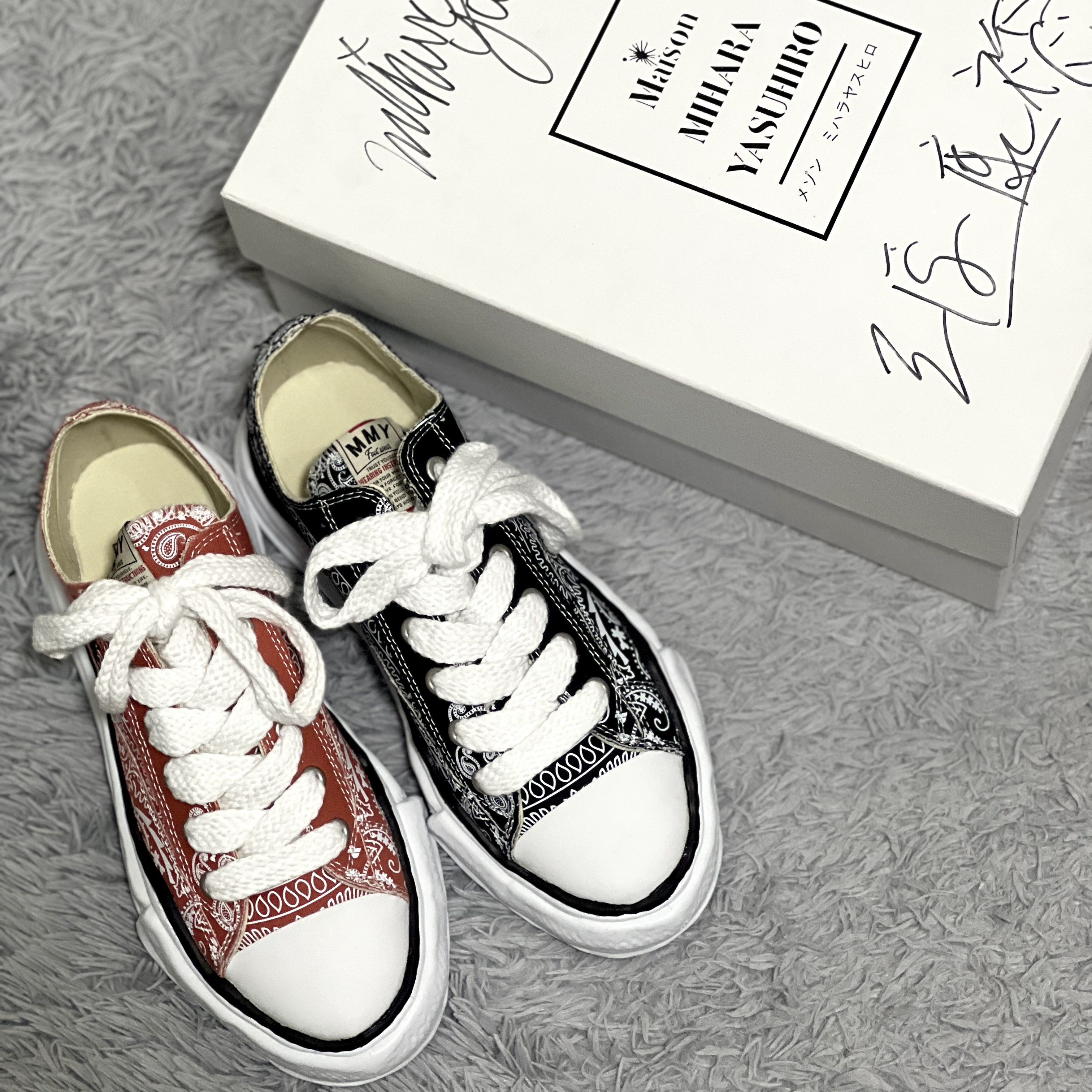 Maison Mihara Yasuhiro x Casestudy Peterson OG Sole Bandana Low-top Sneakers Unmatched 착용 스타일