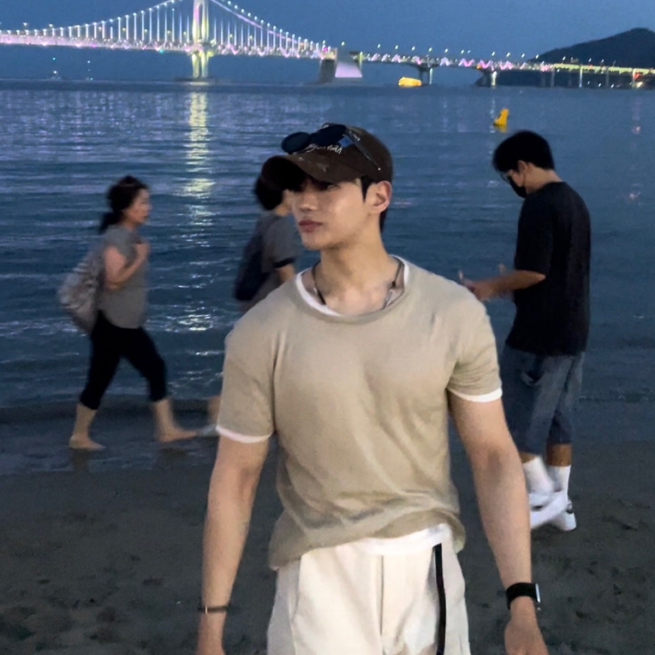 Sentiments No.260 Necklace, Apple Watch SE 40mm GPS Silver Aluminum Case with Sport Band White (Korean Ver.) 착용 스타일 - 2
