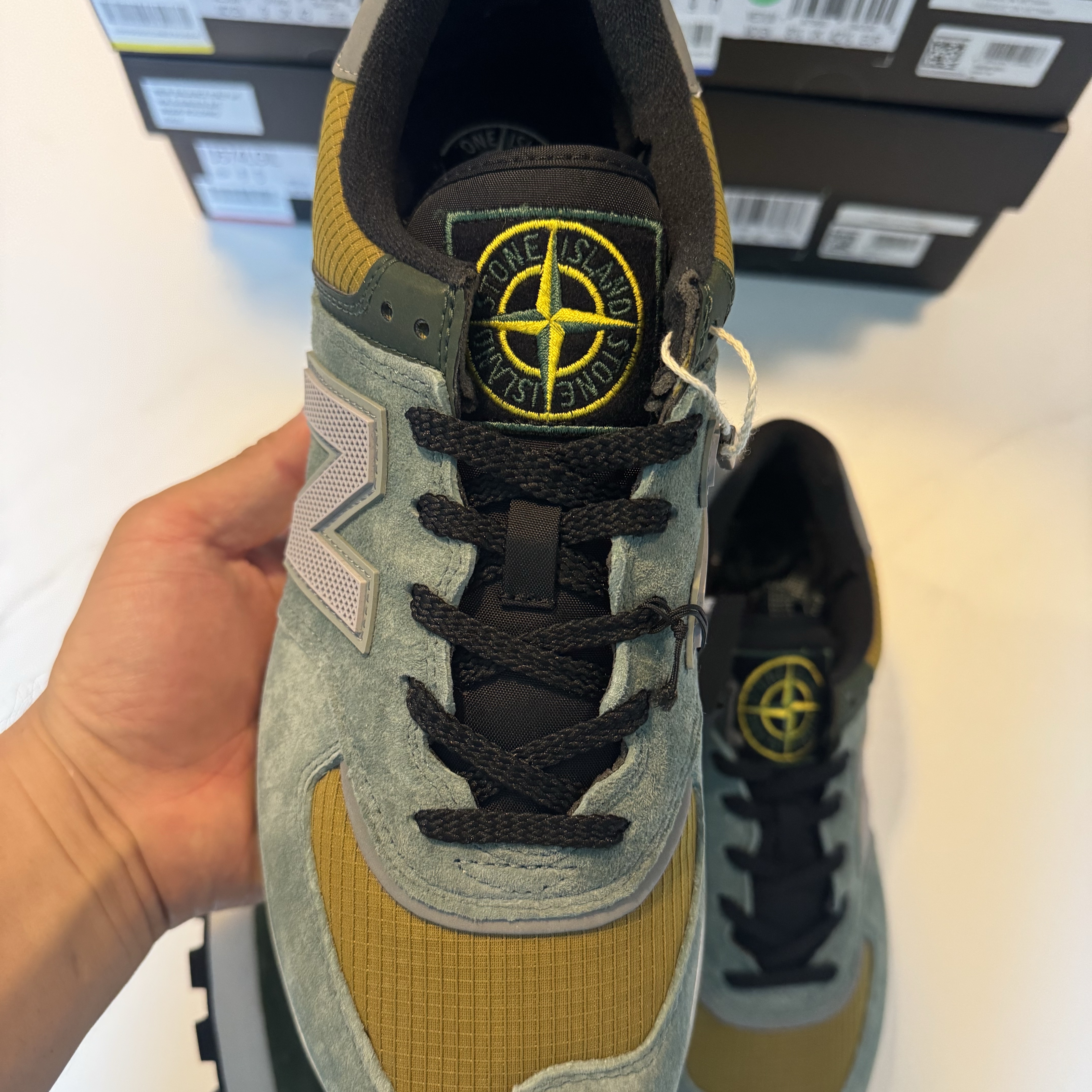 New Balance x Stone Island 574 Legacy Dark Green, New Balance x Stone Island 574 Legacy Light Green 착용 스타일 - 5