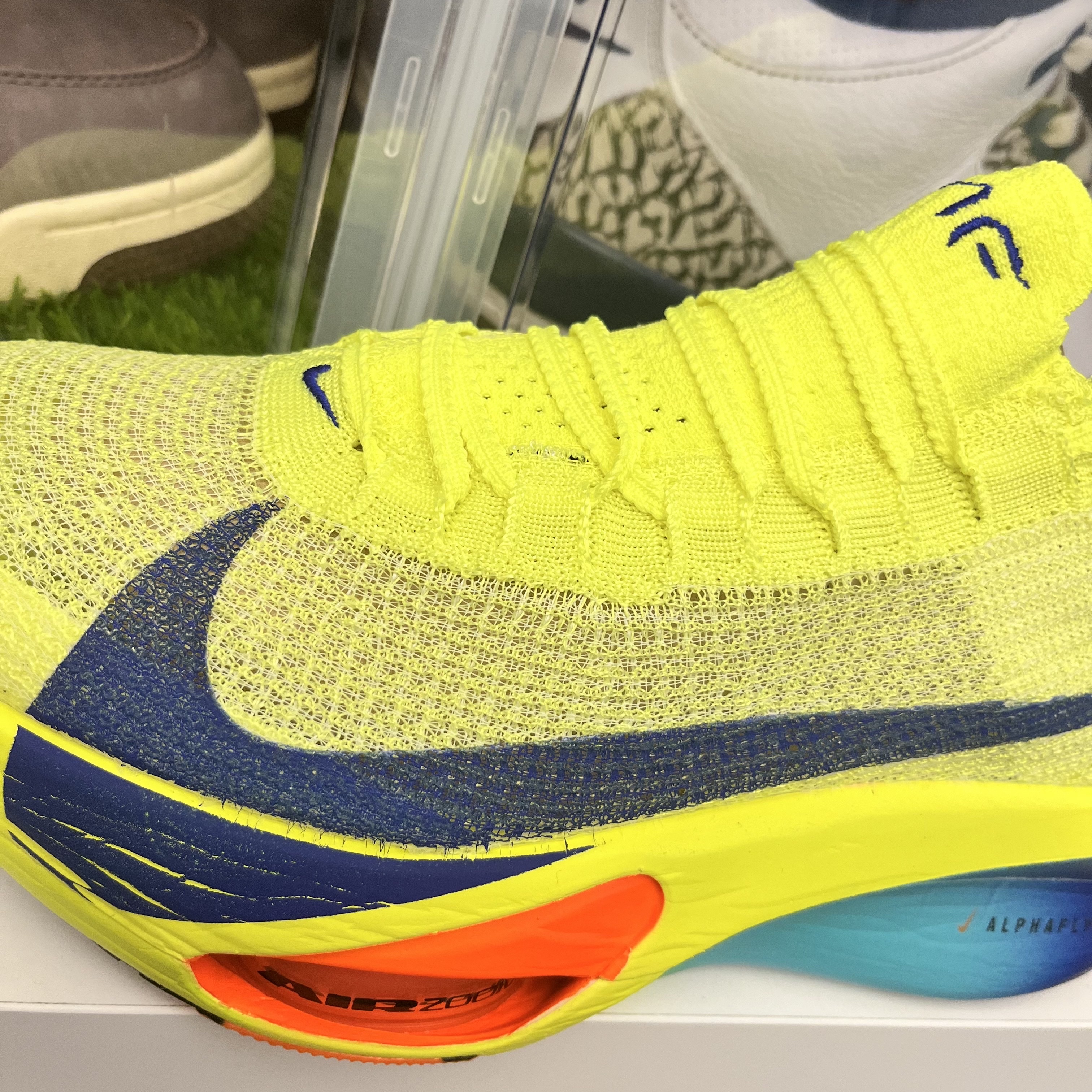 Nike Air Zoom Alphafly Next% 3 Volt 착용 스타일 - 1