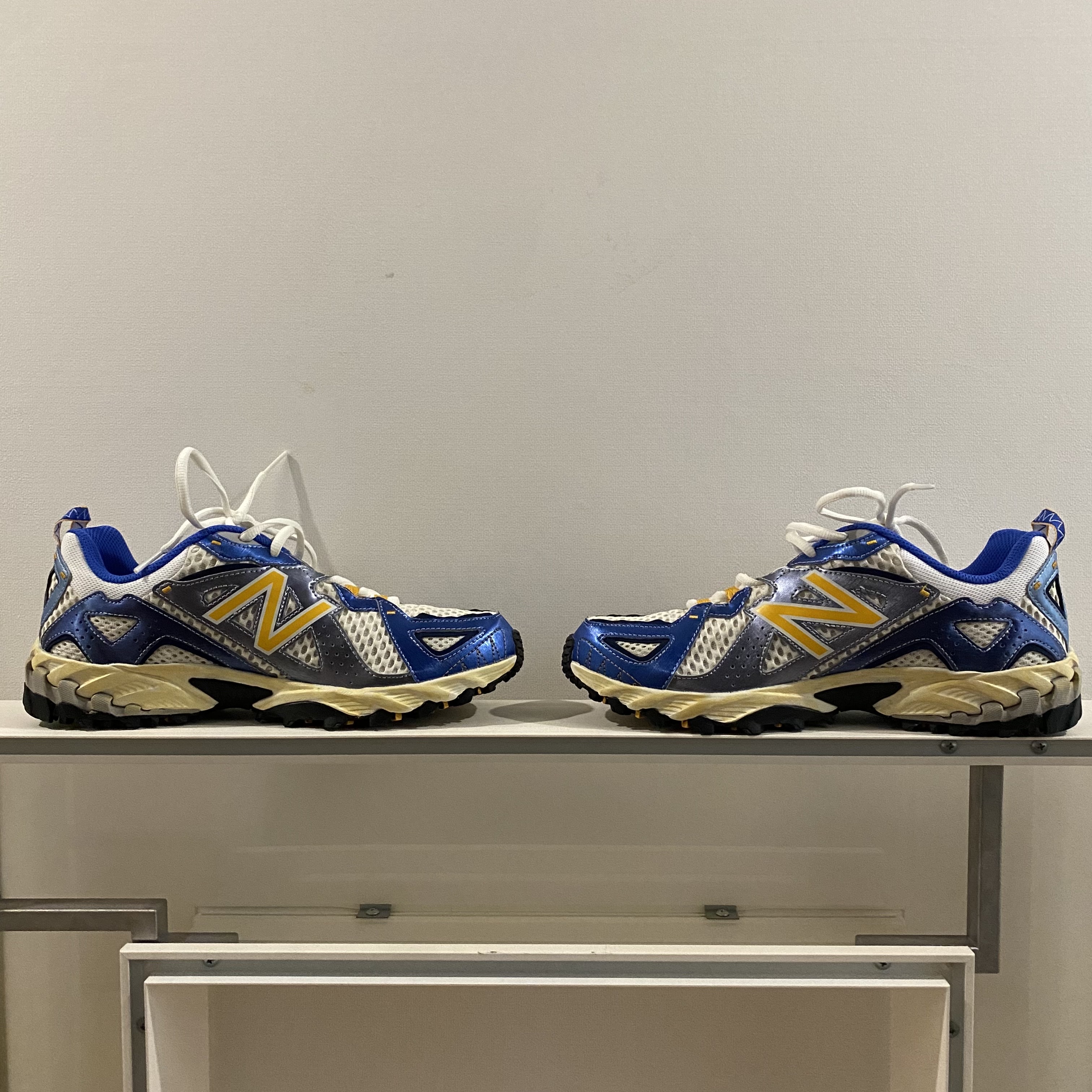 New Balance x Yeseyesee ML610 Atlantic Blue Varsity Gold 착용 스타일