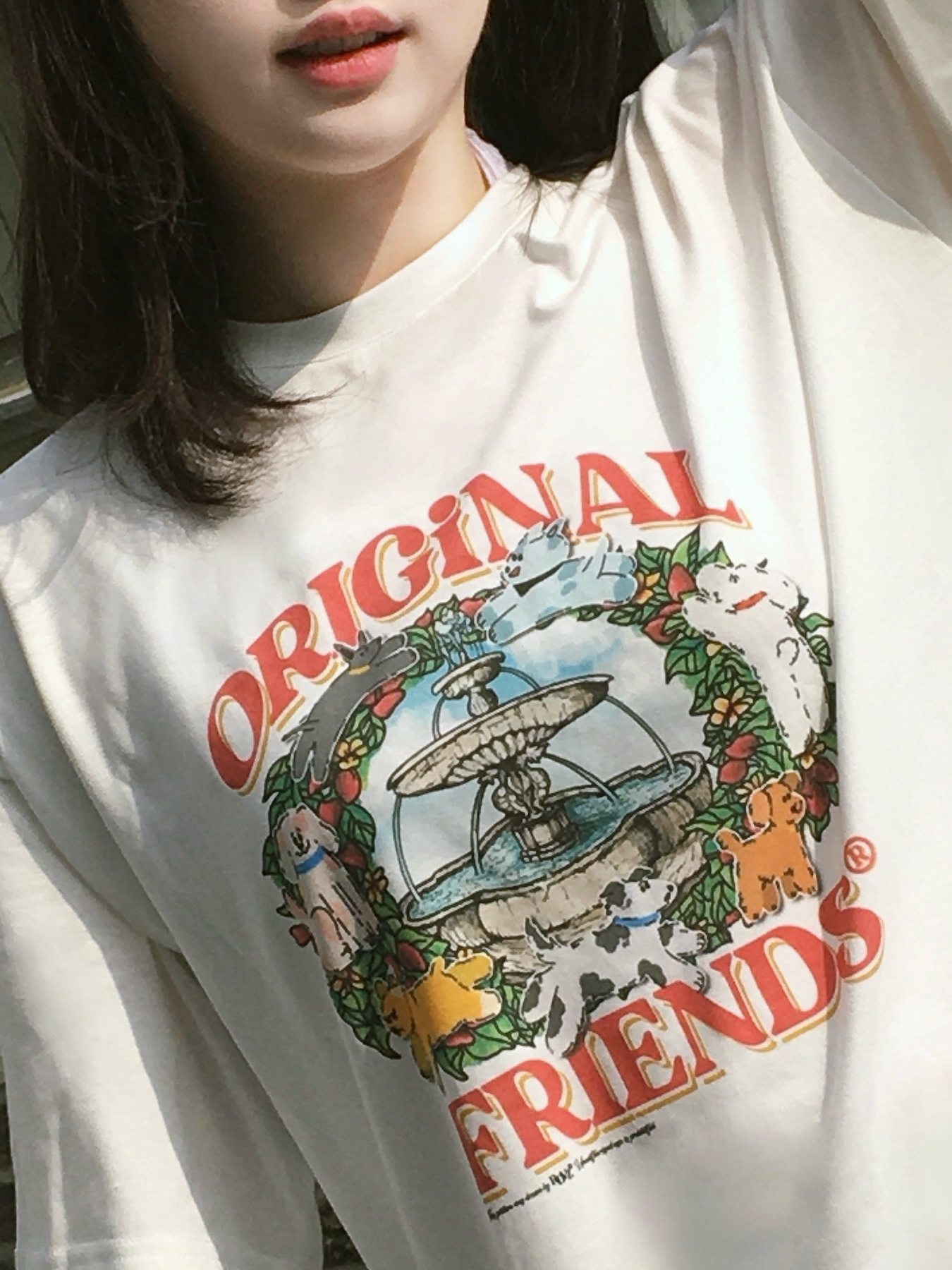 RDVZ Original Puppy Friends T-shirt White 착용 스타일 - 3