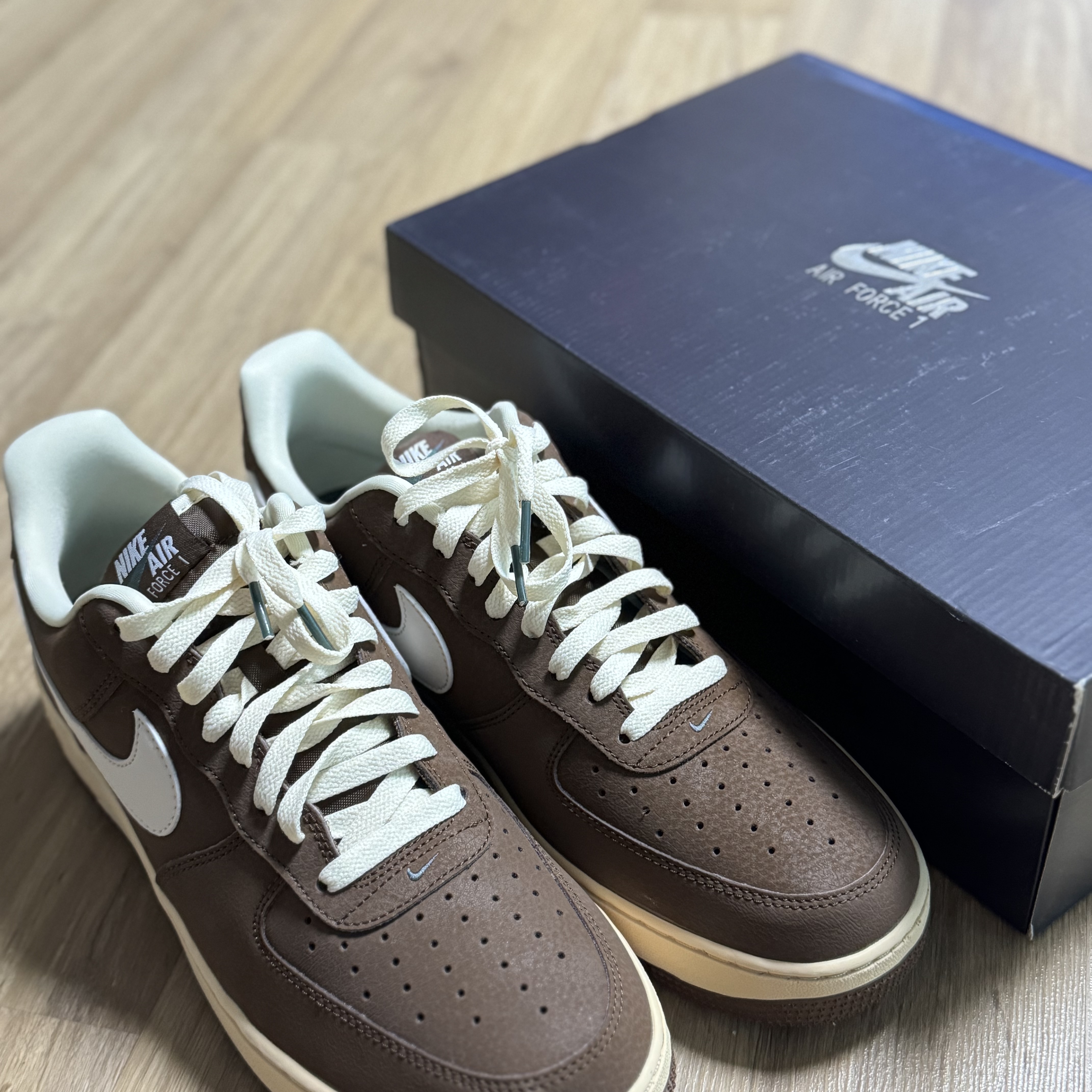 Nike Air Force 1 '07 Cacao Wow Coconut Milk 착용 스타일 - 2