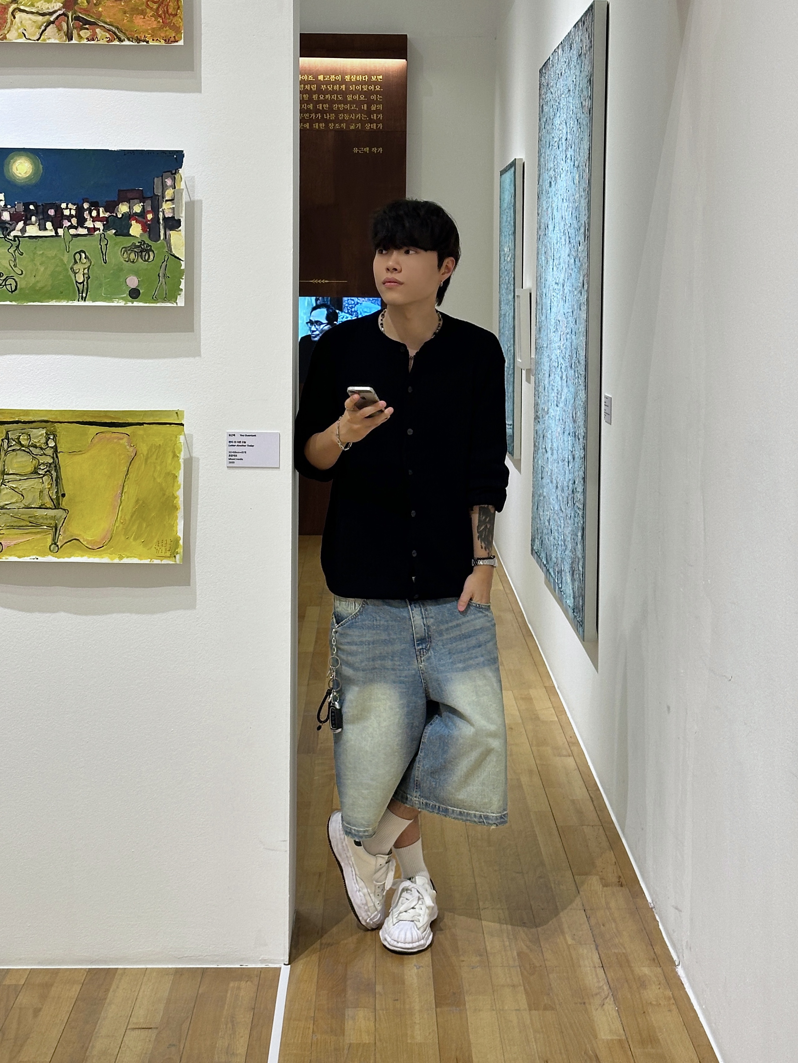 Maison Mihara Yasuhiro Blakey Puffer OG Sole Leather Low-top Sneakers White 착용 스타일 - 2