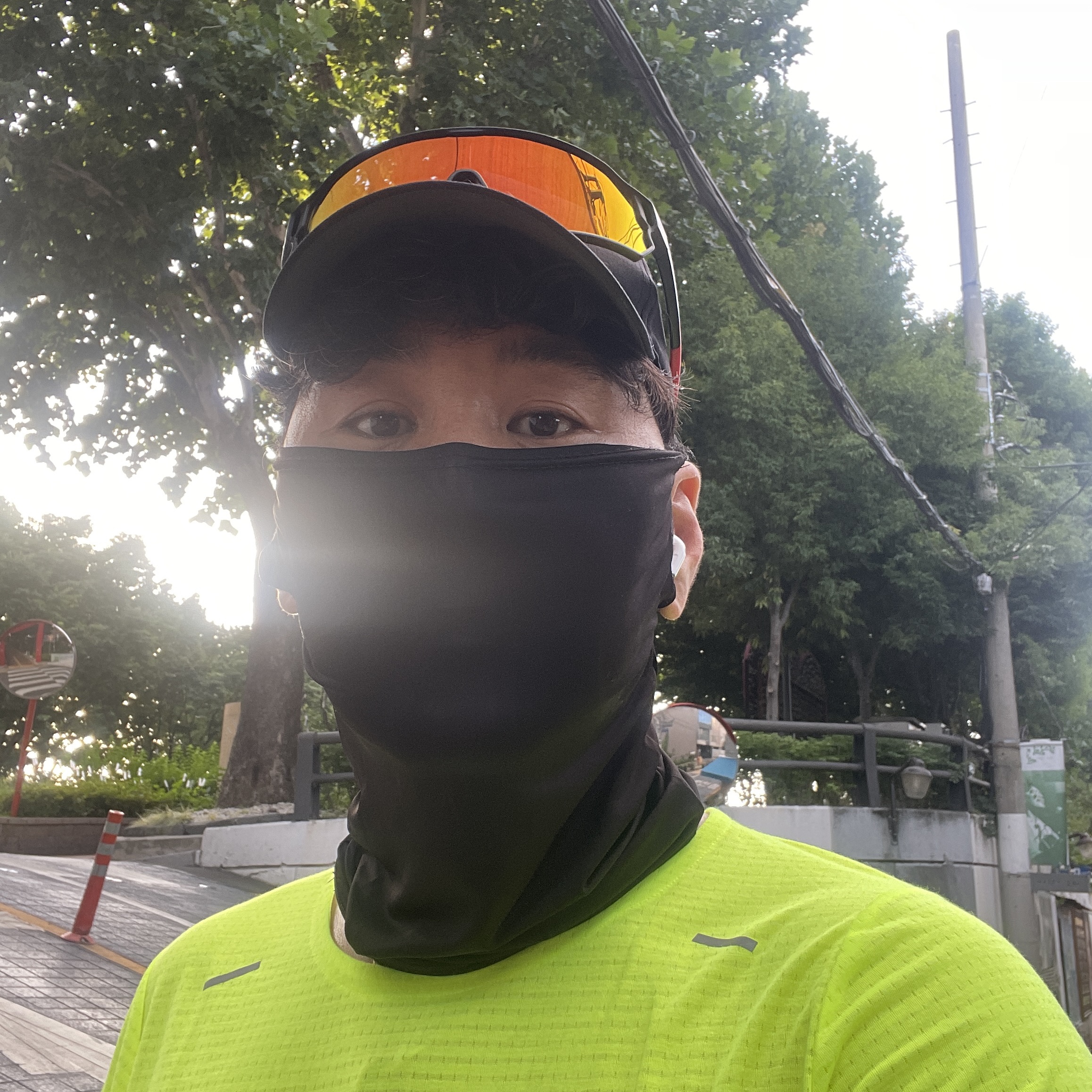 Nike ReactX Infinity Run 4 Photon Dust White 착용 스타일 - 1