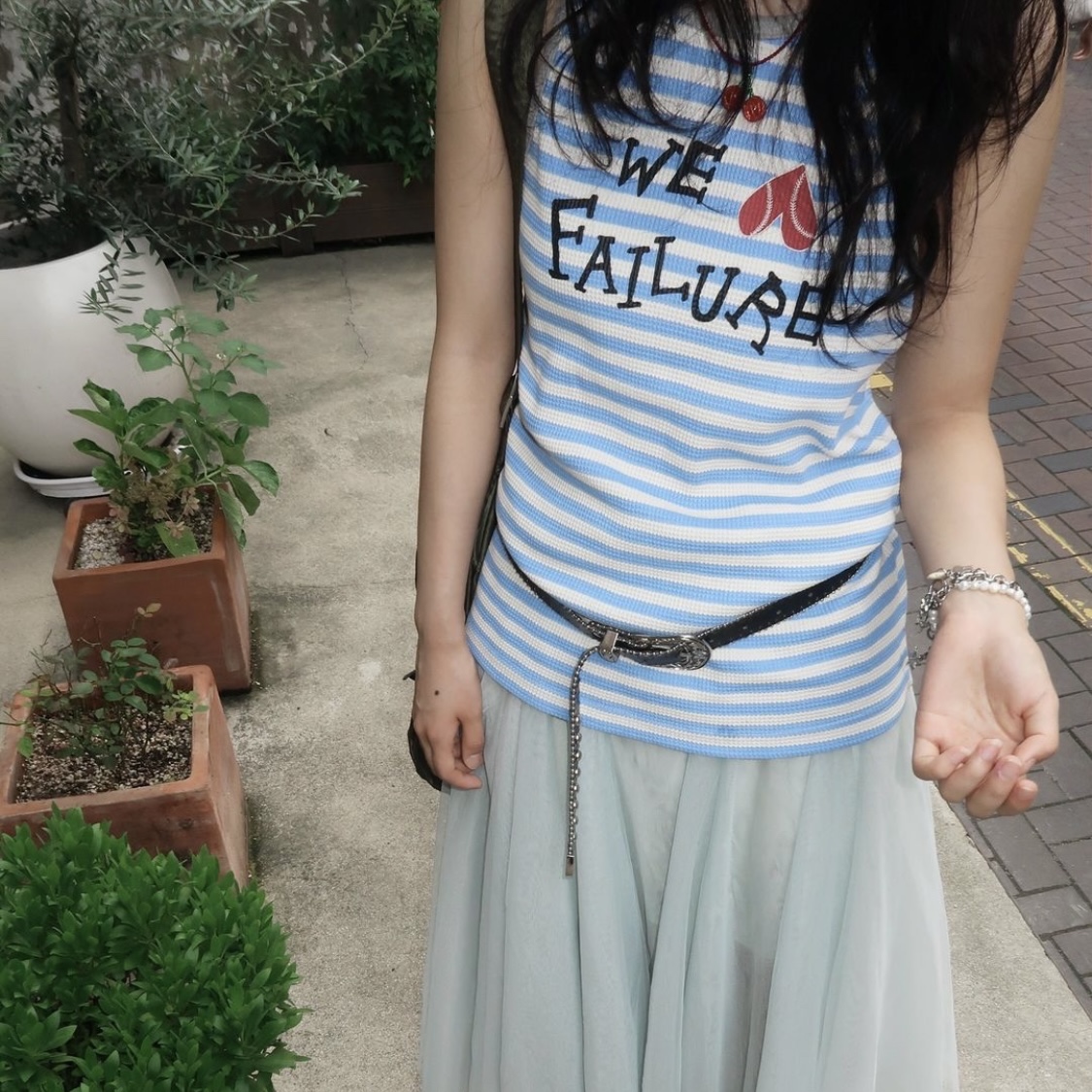 Problemallways We Love Failure Sleeveless Blue 착용 스타일 - 3