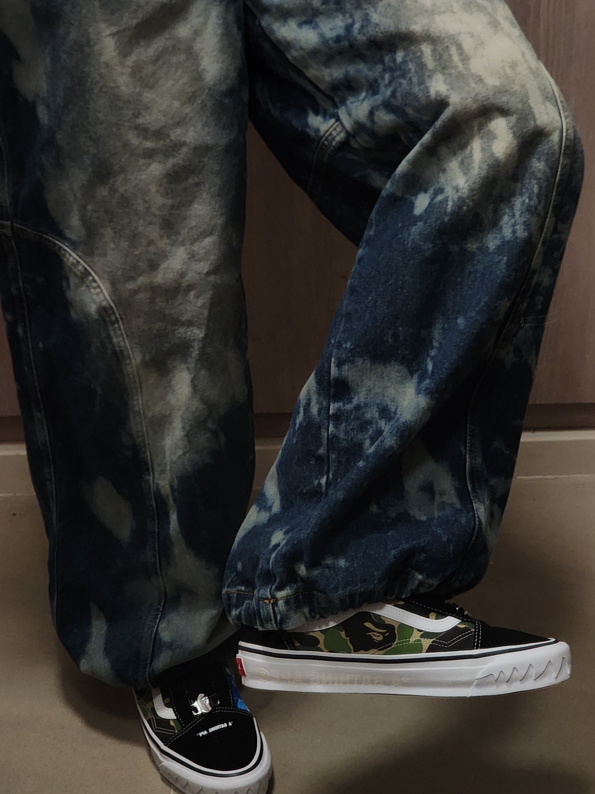 Vans x BAPE Old Skool TB LX Black 착용 스타일 - 2