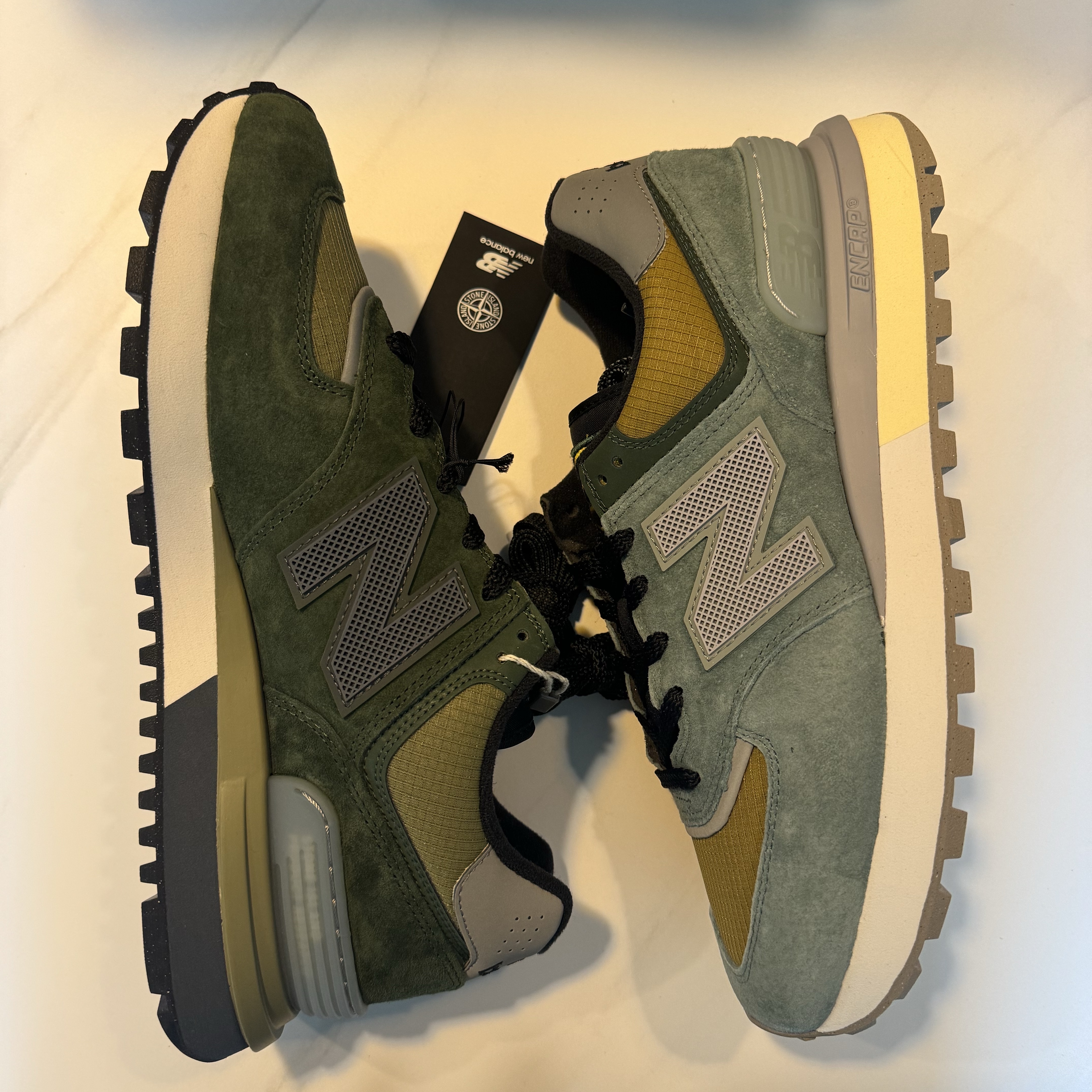 New Balance x Stone Island 574 Legacy Dark Green, New Balance x Stone Island 574 Legacy Light Green 착용 스타일 - 6