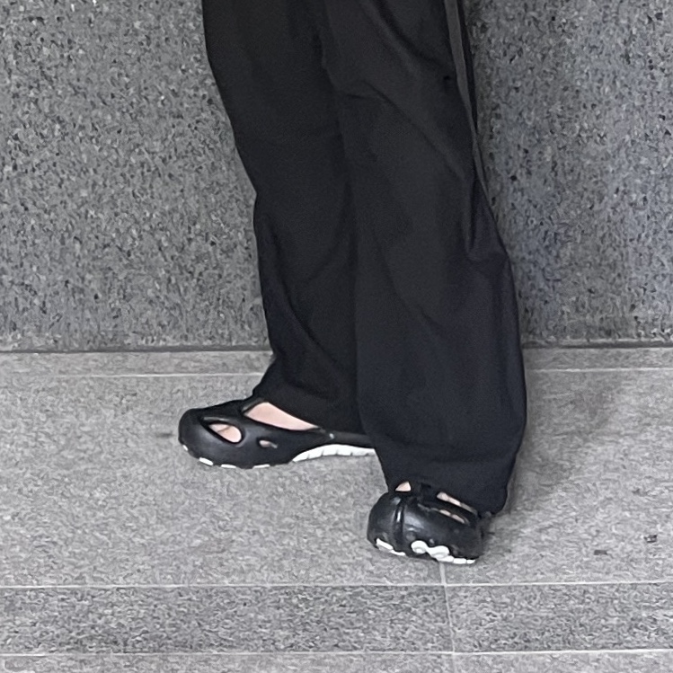 Keen Shanti Black Dawn Blue 착용 스타일