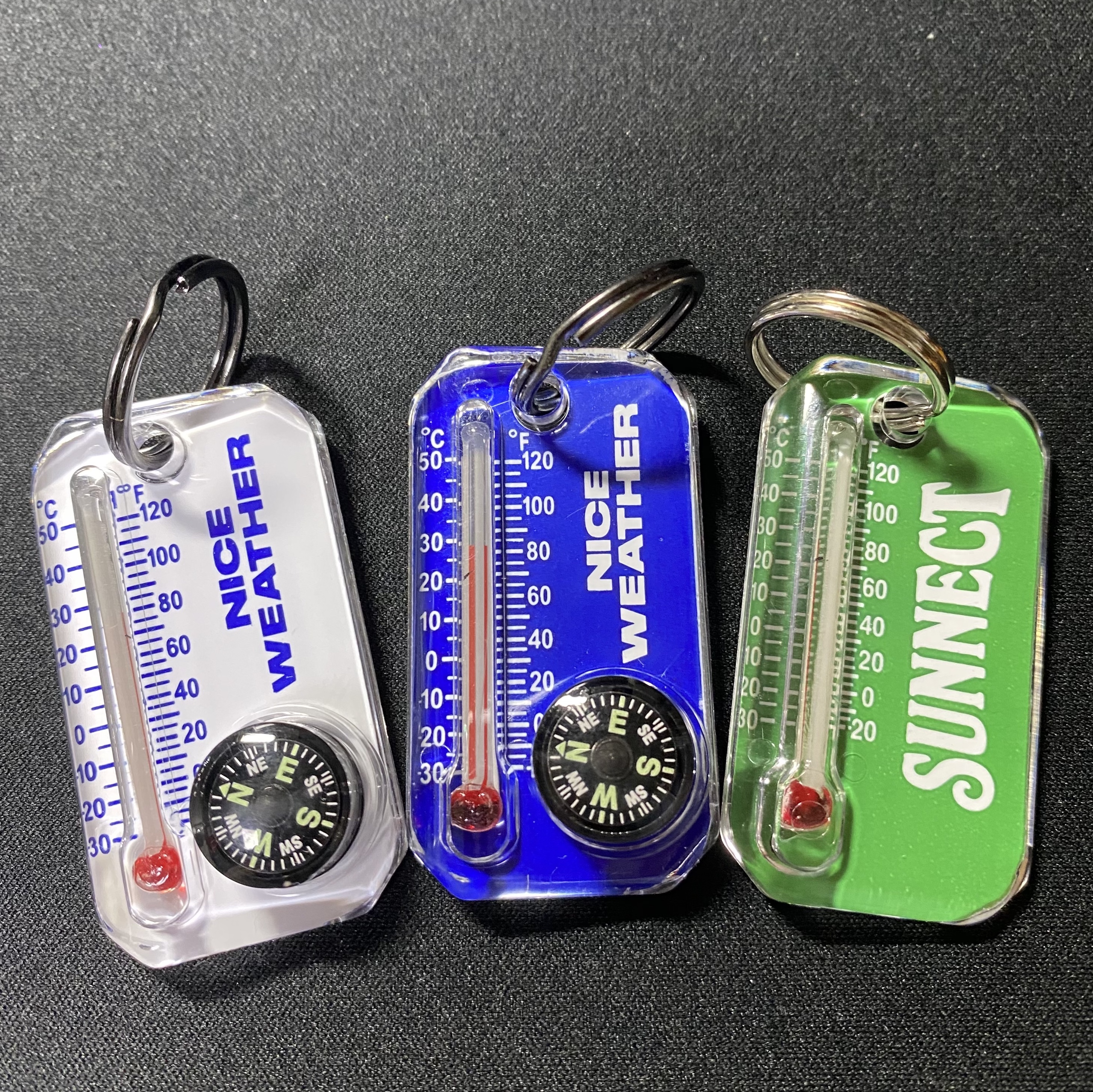 SUNNECT SNCT Zip O Gage Vol.2, Nice Weather Thermometer Keyring Blue 착용 스타일